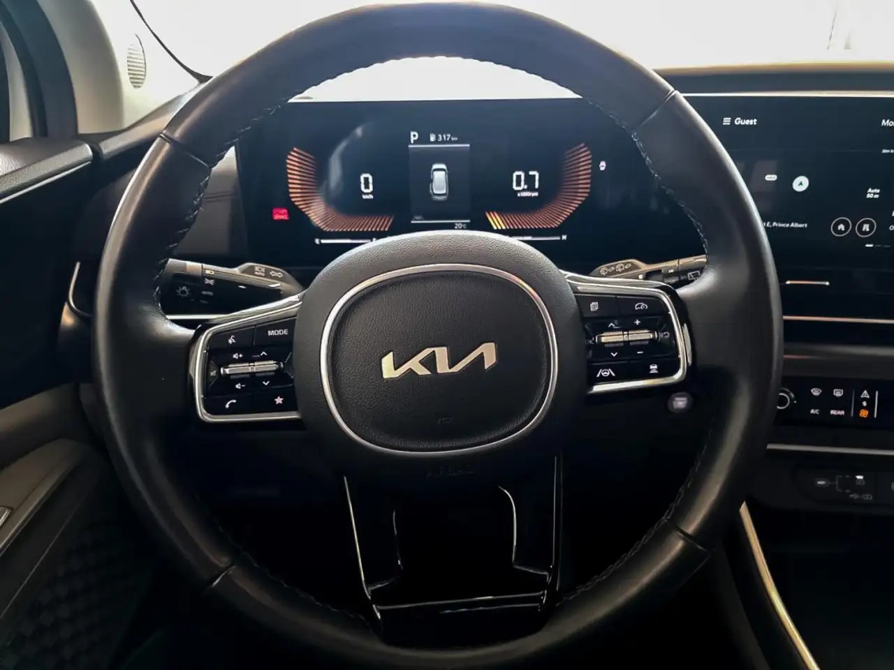 Kia Carnival снимка Kia Carnival