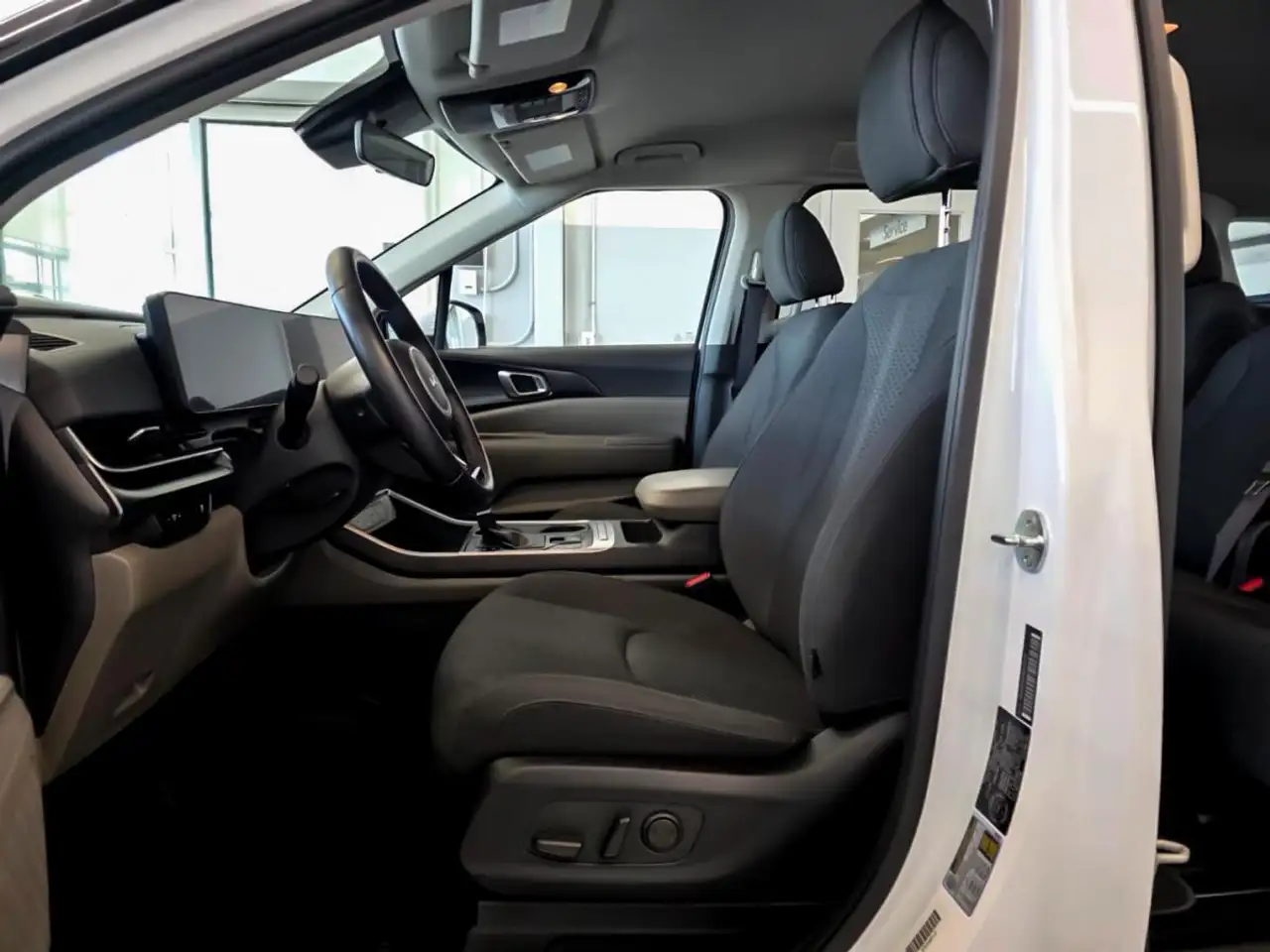 Kia Carnival снимка Kia Carnival