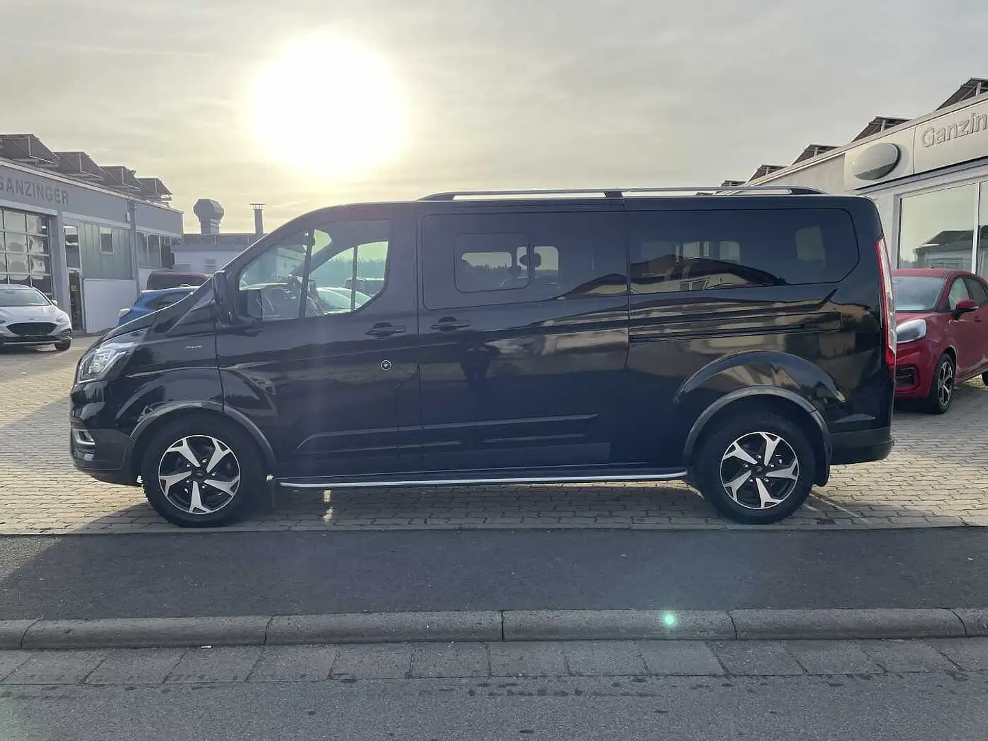 Ford Tourneo Custom Active L2 Automatik, 1.HAND+GARANTIE BIS 09/27+AHK Noir - 2