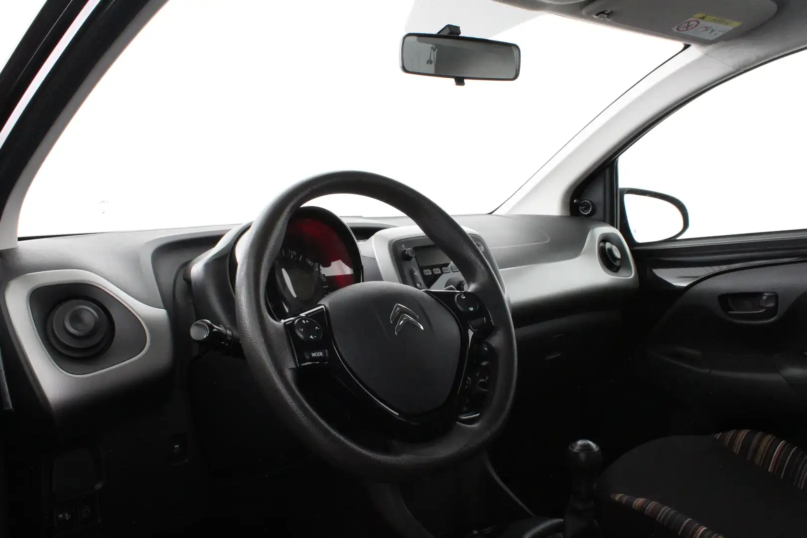 Citroen C1 1.0 e-VTi Feel  Trekhaak/12 maand BOVAG garantie. Zwart - 2