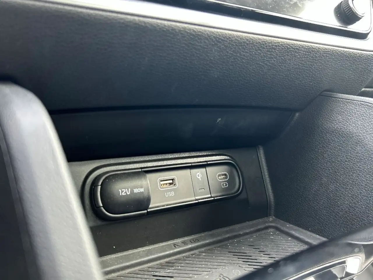 Kia Sportage снимка Kia Sportage