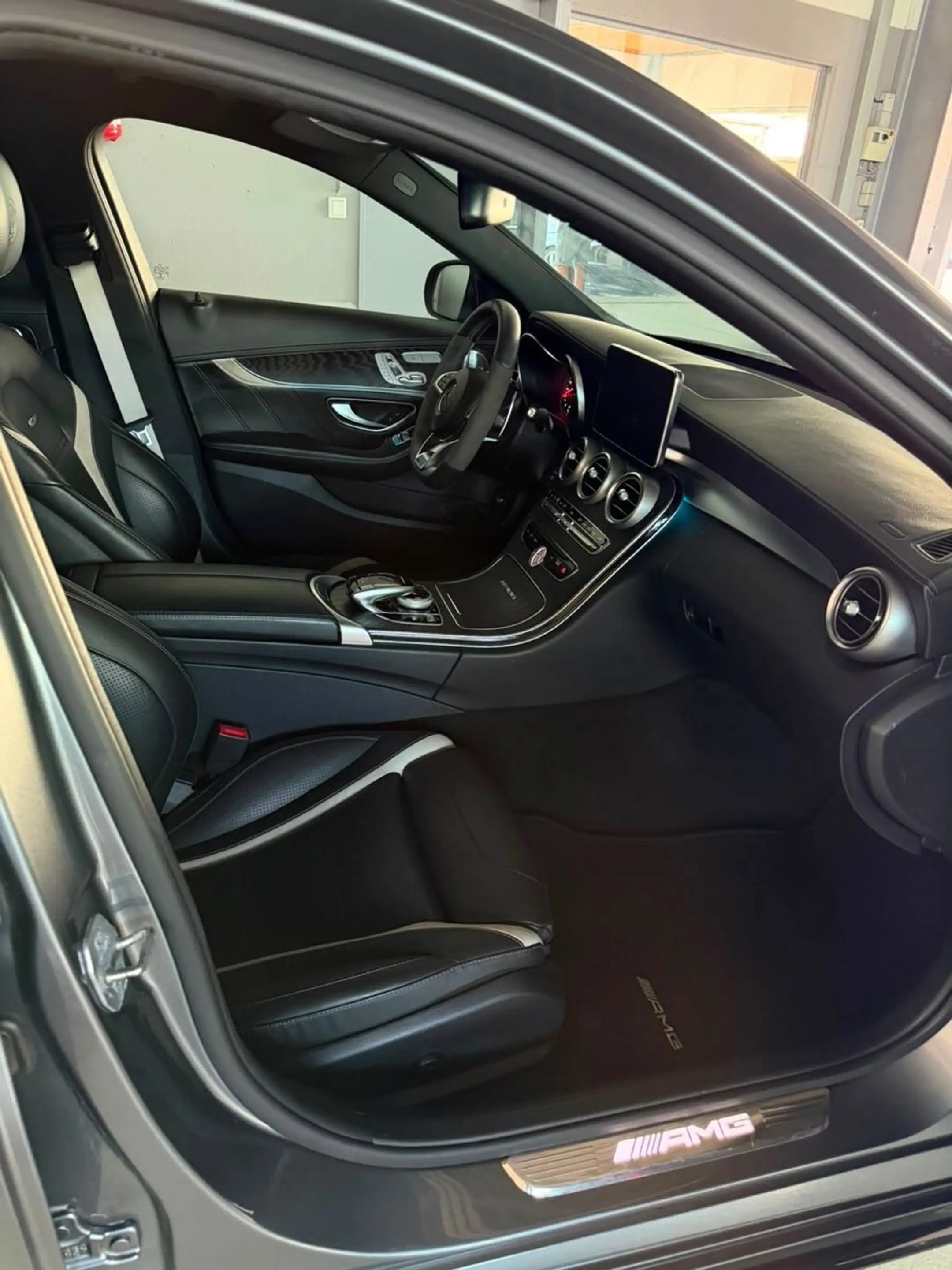 Mercedes-Benz C 63 AMG C 63 S AMG Lim. +Memory/Burmester/360°/Keyless — photo 9