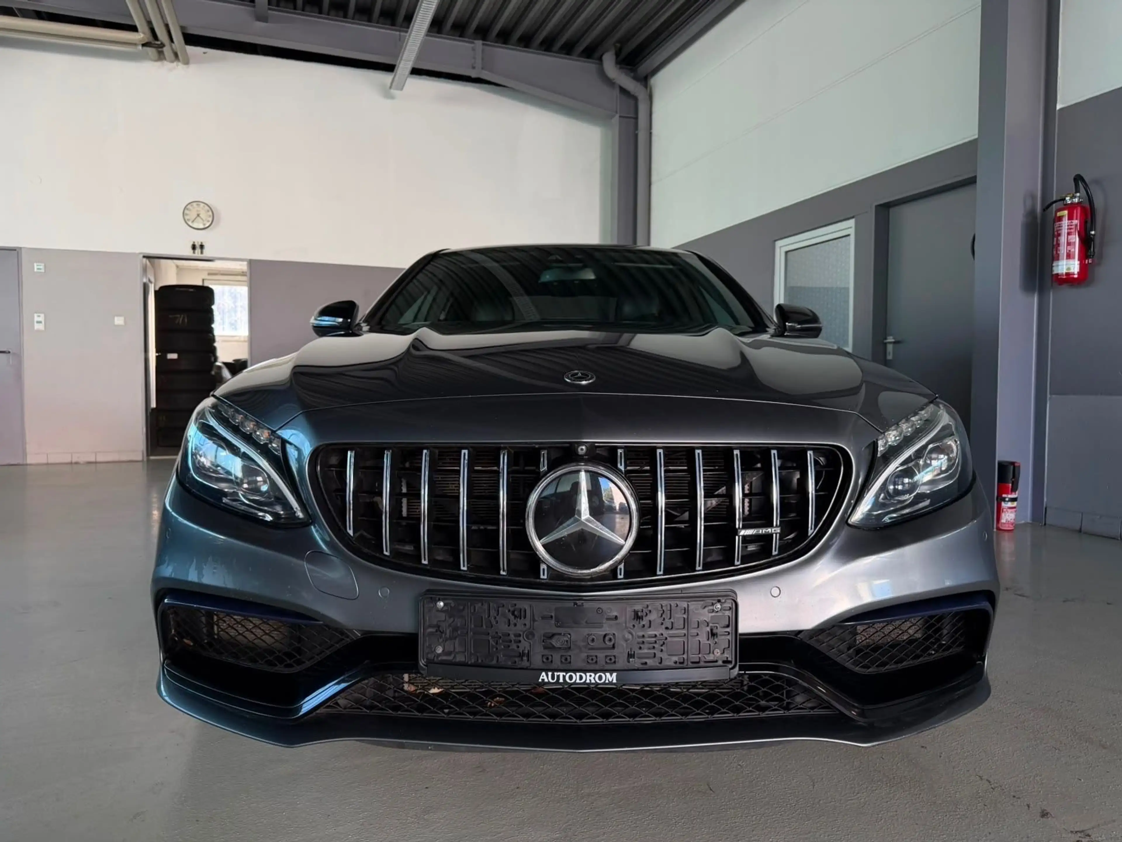 Mercedes-Benz C 63 AMG C 63 S AMG Lim. +Memory/Burmester/360°/Keyless — photo 3