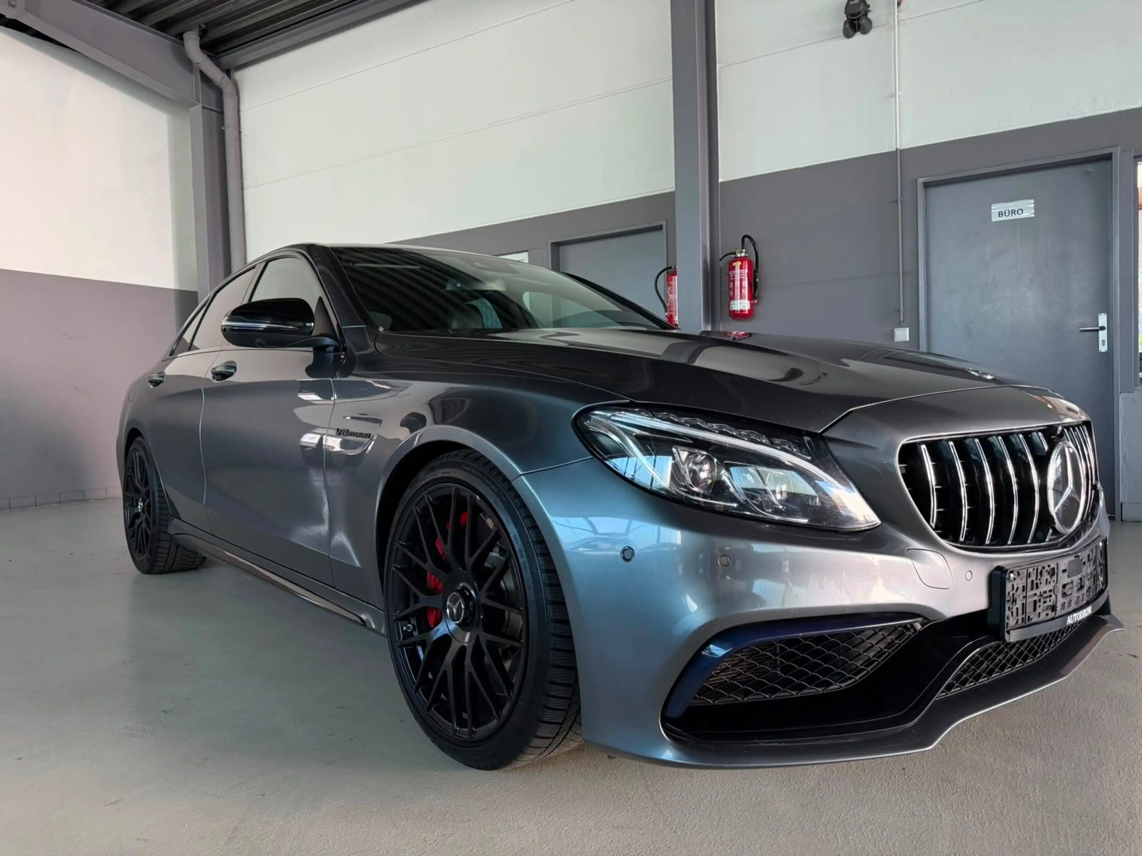 Mercedes-Benz C 63 AMG C 63 S AMG Lim. +Memory/Burmester/360°/Keyless