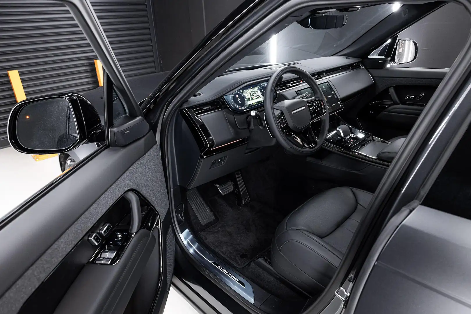 Land Rover Range Rover Sport 3.0 P460e PHEV Unieke Range Rover Sport P460 | Dea Grau - 2