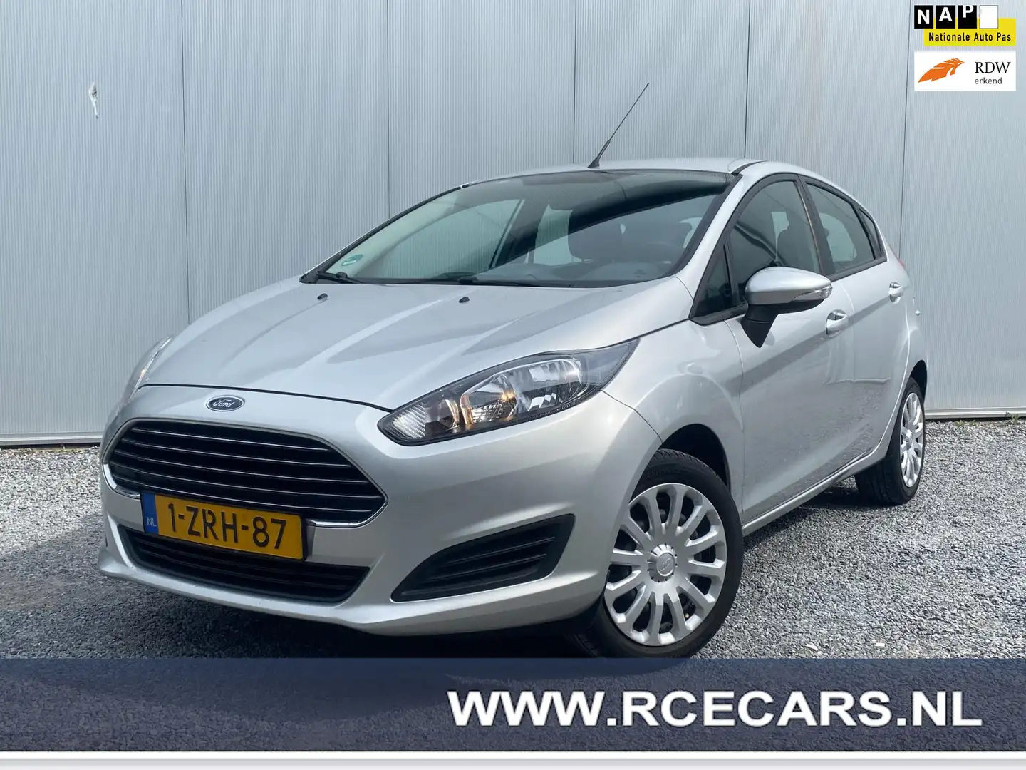 Ford Fiesta 1.0 Style Navigatie Blueth 5Deurs N.A.P Nieuwe APK Gris - 1