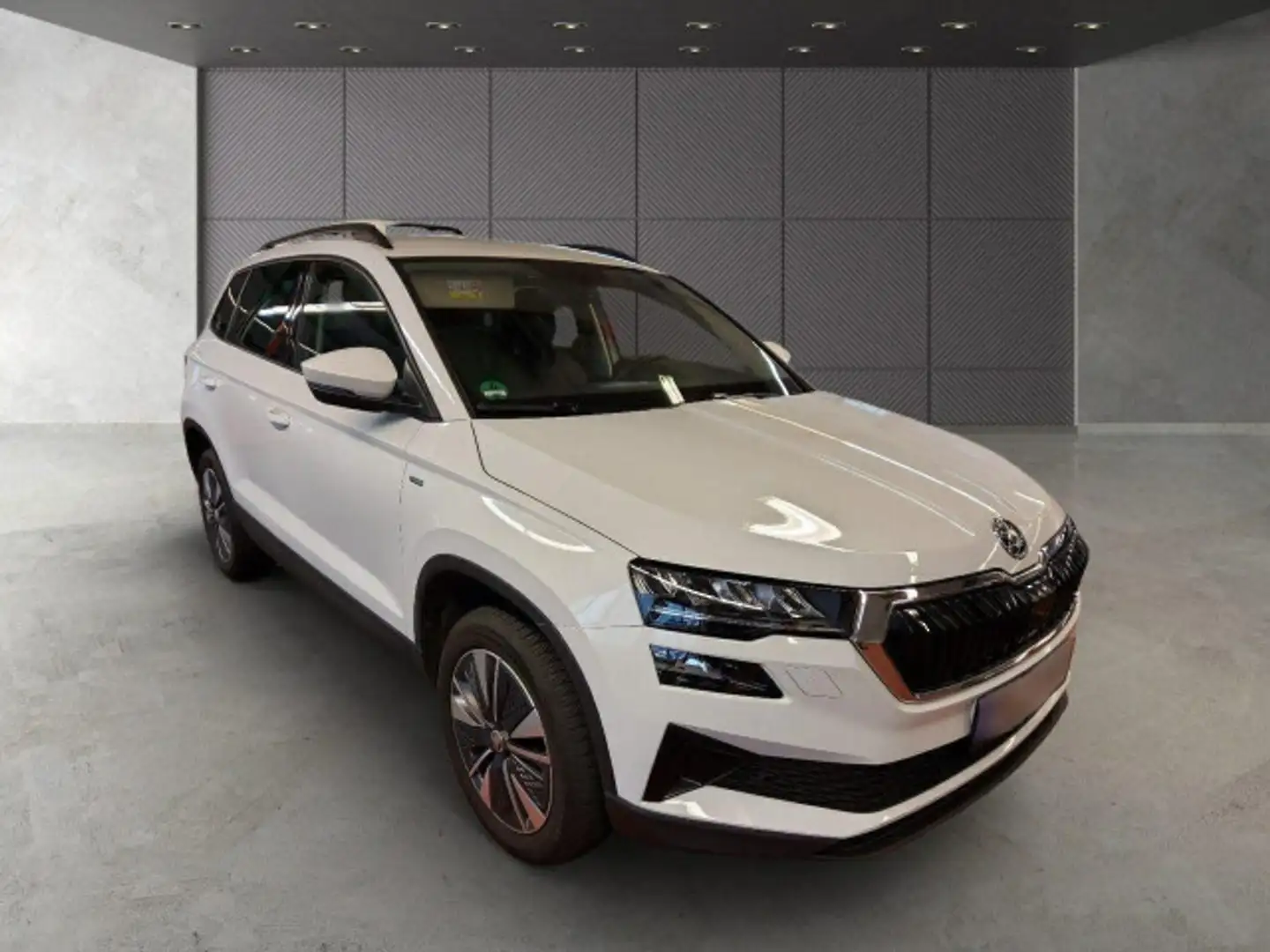 Skoda Karoq Tour 1.5 TSI LED RFK Virtual Cockpit Weiß - 2