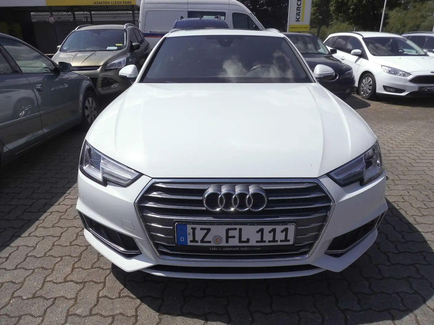 Audi A4 Avant 40 TDI sport S-Tronic Pano/Navi/Xenon Weiß - 1