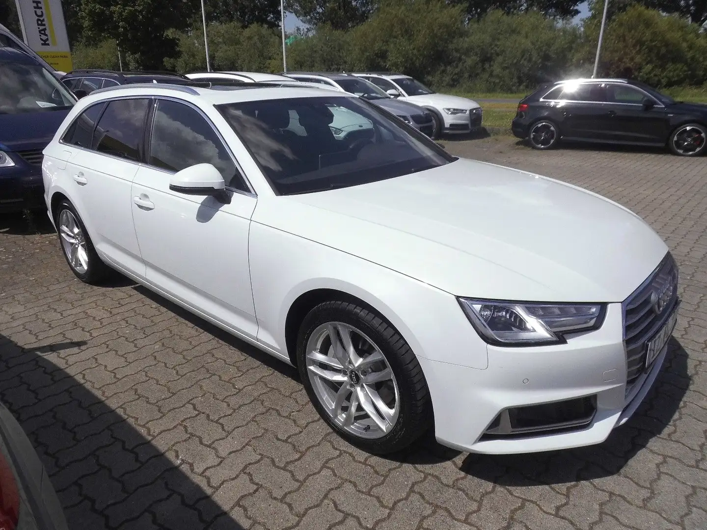 Audi A4 Avant 40 TDI sport S-Tronic Pano/Navi/Xenon Weiß - 2