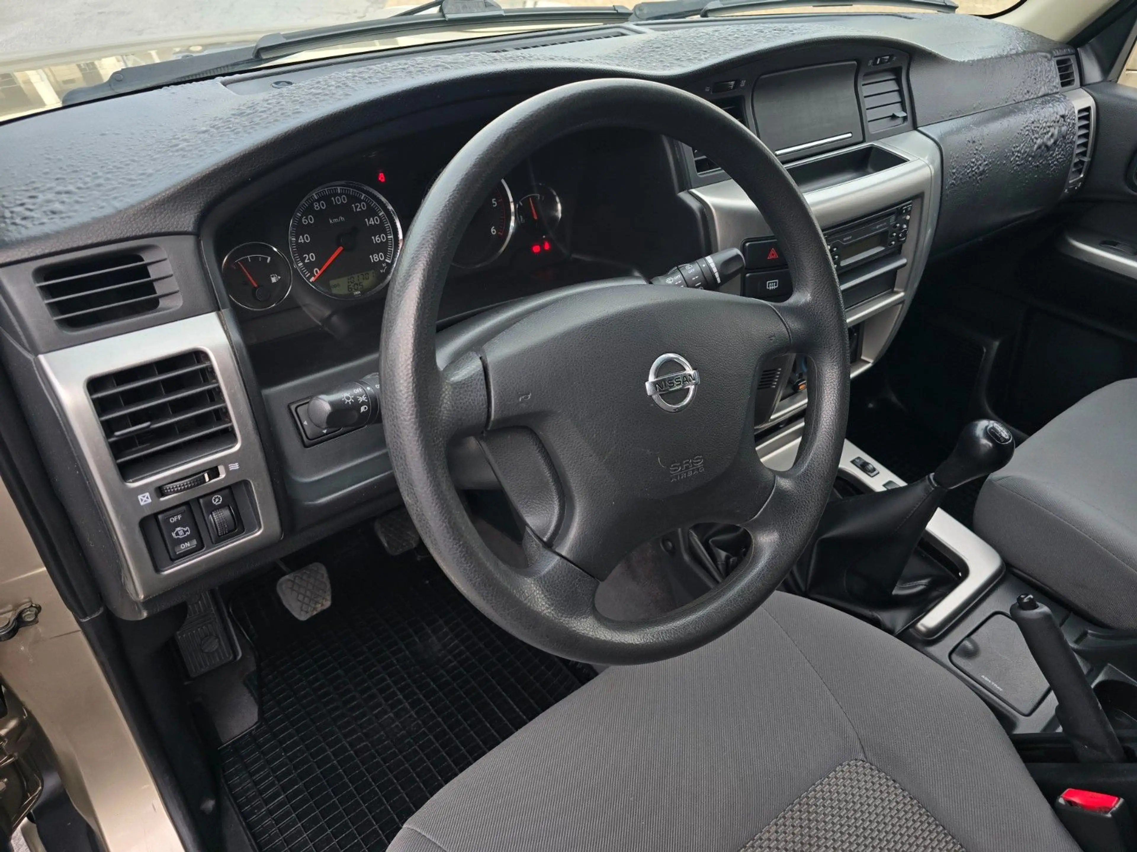 Nissan Patrol 3.0l Di Comfort Diff.Lock 4x4 Klima — photo 9