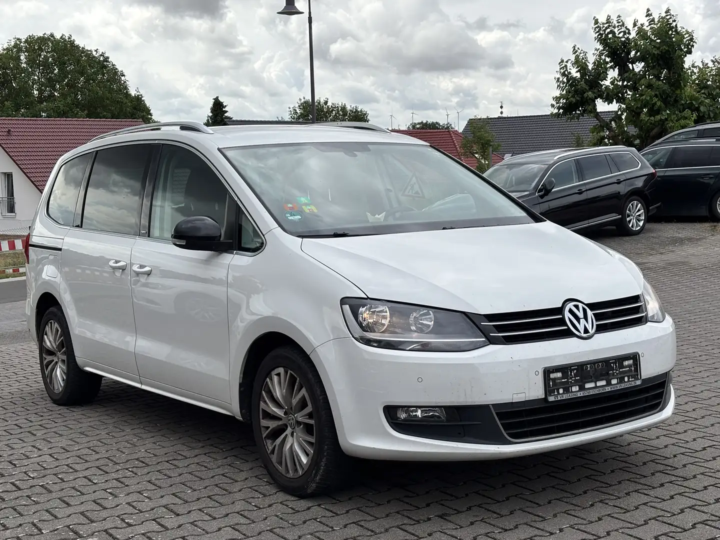 Volkswagen Sharan Style BMT 7-Sitzer / AHK / elektr.Tür / Parktroni Weiß - 1