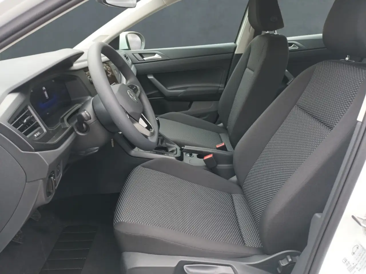 Volkswagen Taigo Basis 1.0 TSI+Spurhalteassistent+Park Distance Con 8