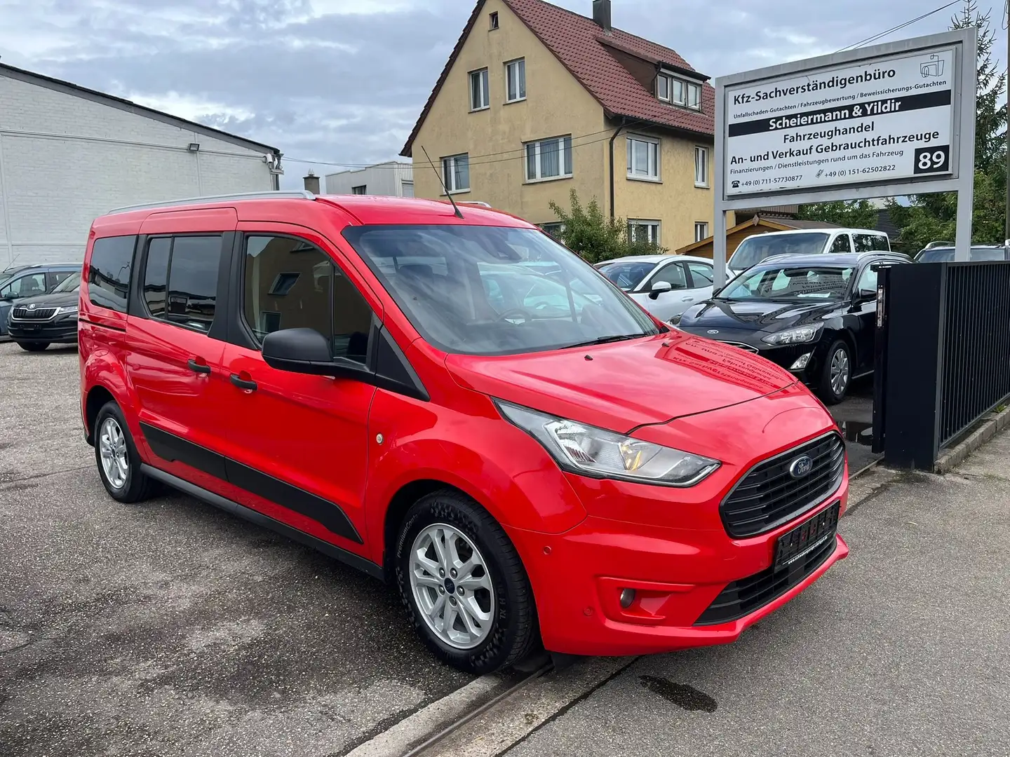 Ford Grand Tourneo Trend Navi Kamera 1.Hd 7-Sitzer Rot - 1