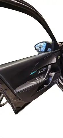 Peugeot 2008 view 8