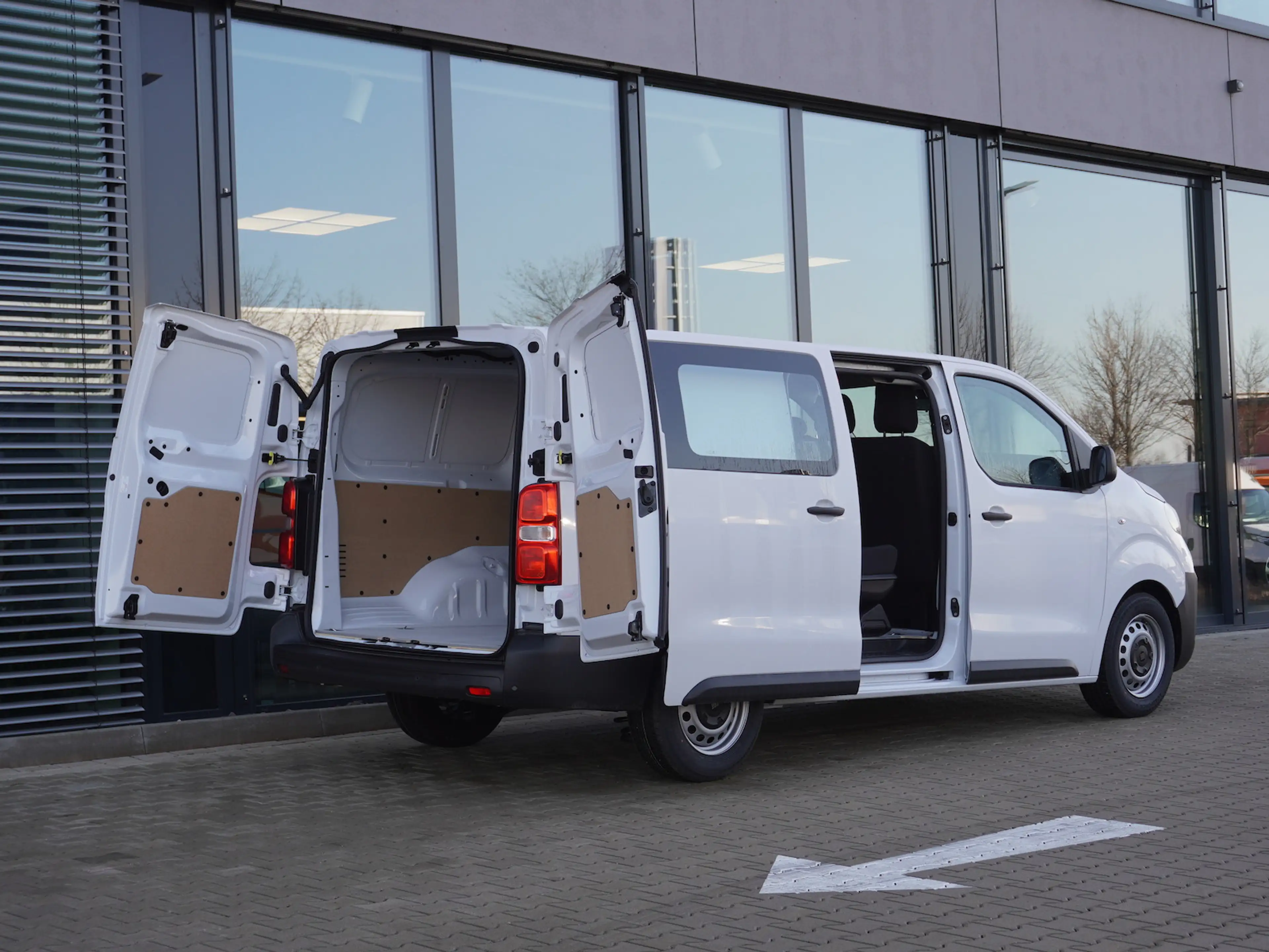 Fiat Scudo Flexcab L3 150 / 6-Sitzer + Winterpaket — photo 4