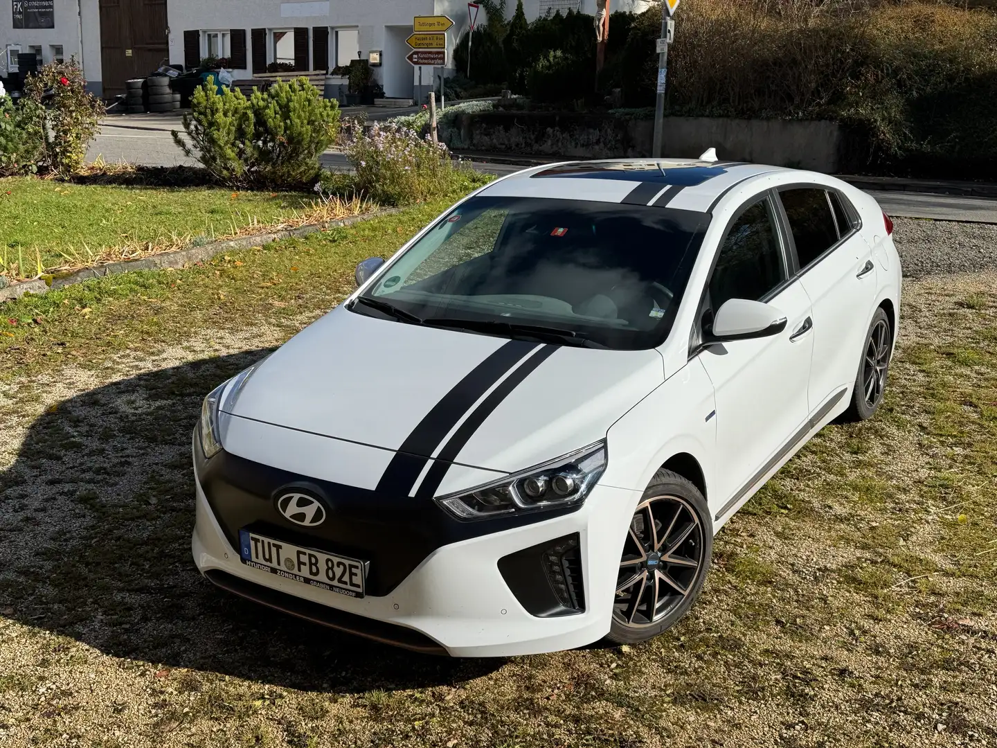 Hyundai IONIQ IONIQ Elektro Premium Weiß - 1