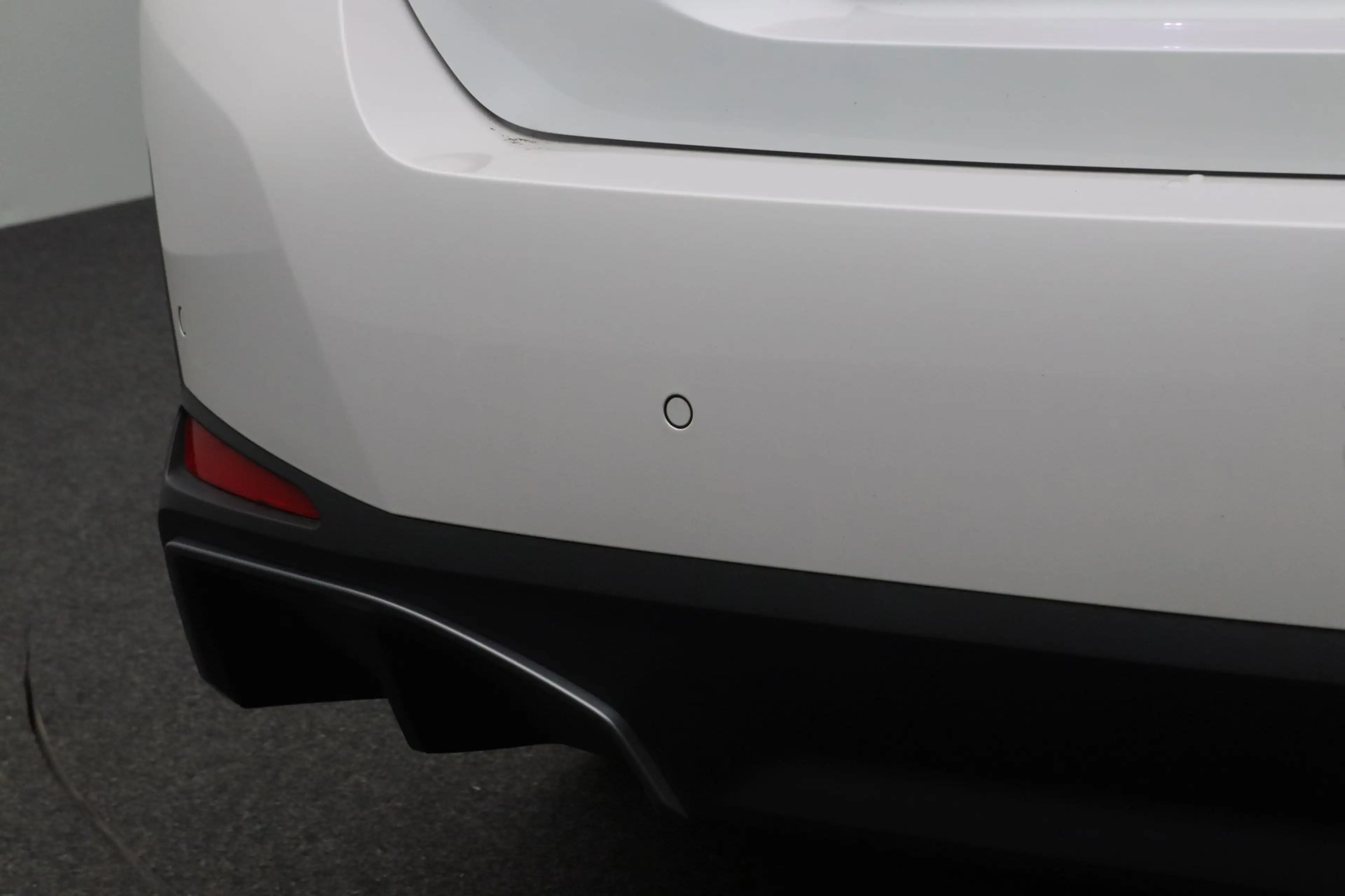 BMW i4 eDrive40 High Executive 84 kWh | Driving Assistant — photo 6