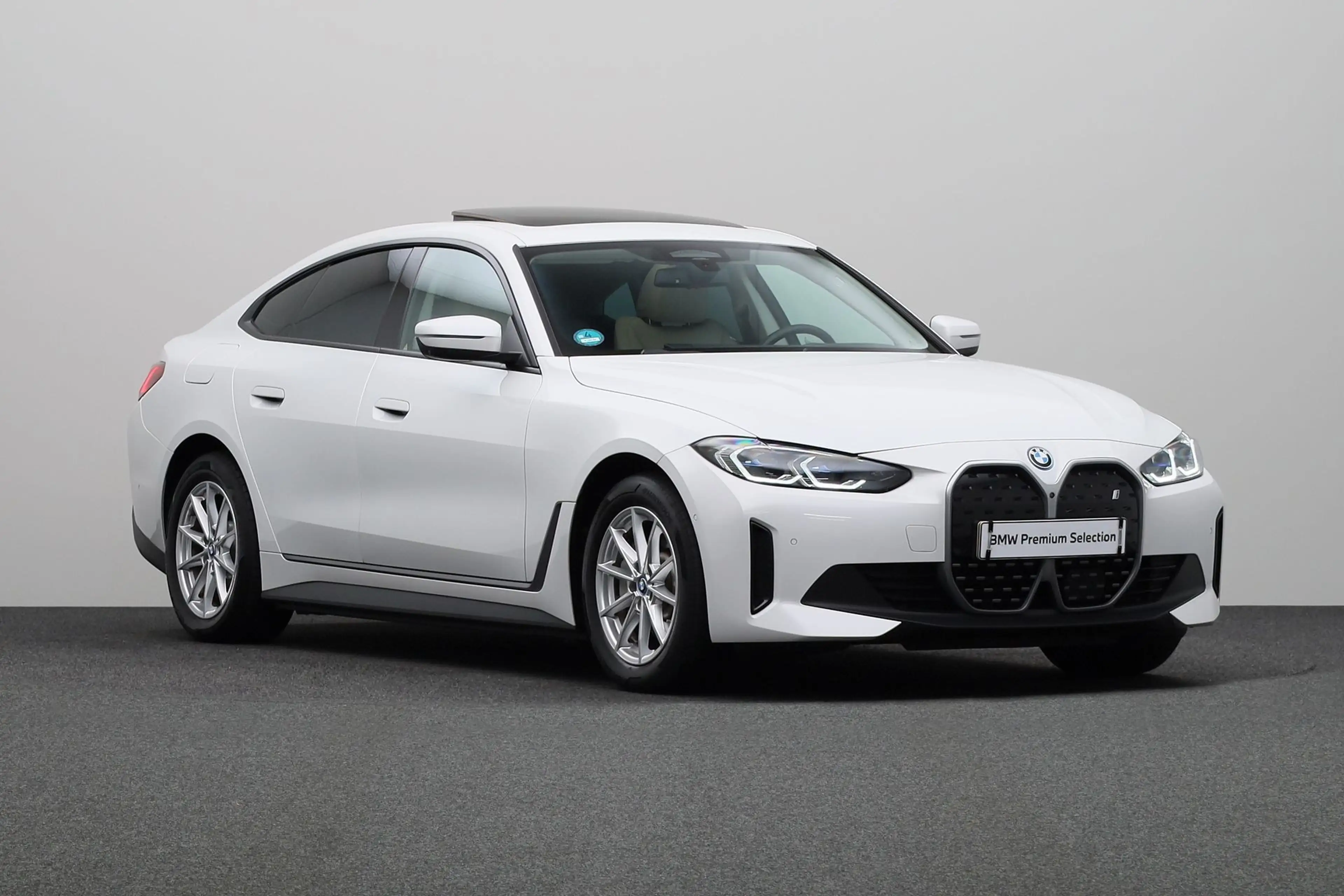 BMW i4 eDrive40 High Executive 84 kWh | Driving Assistant — photo 11
