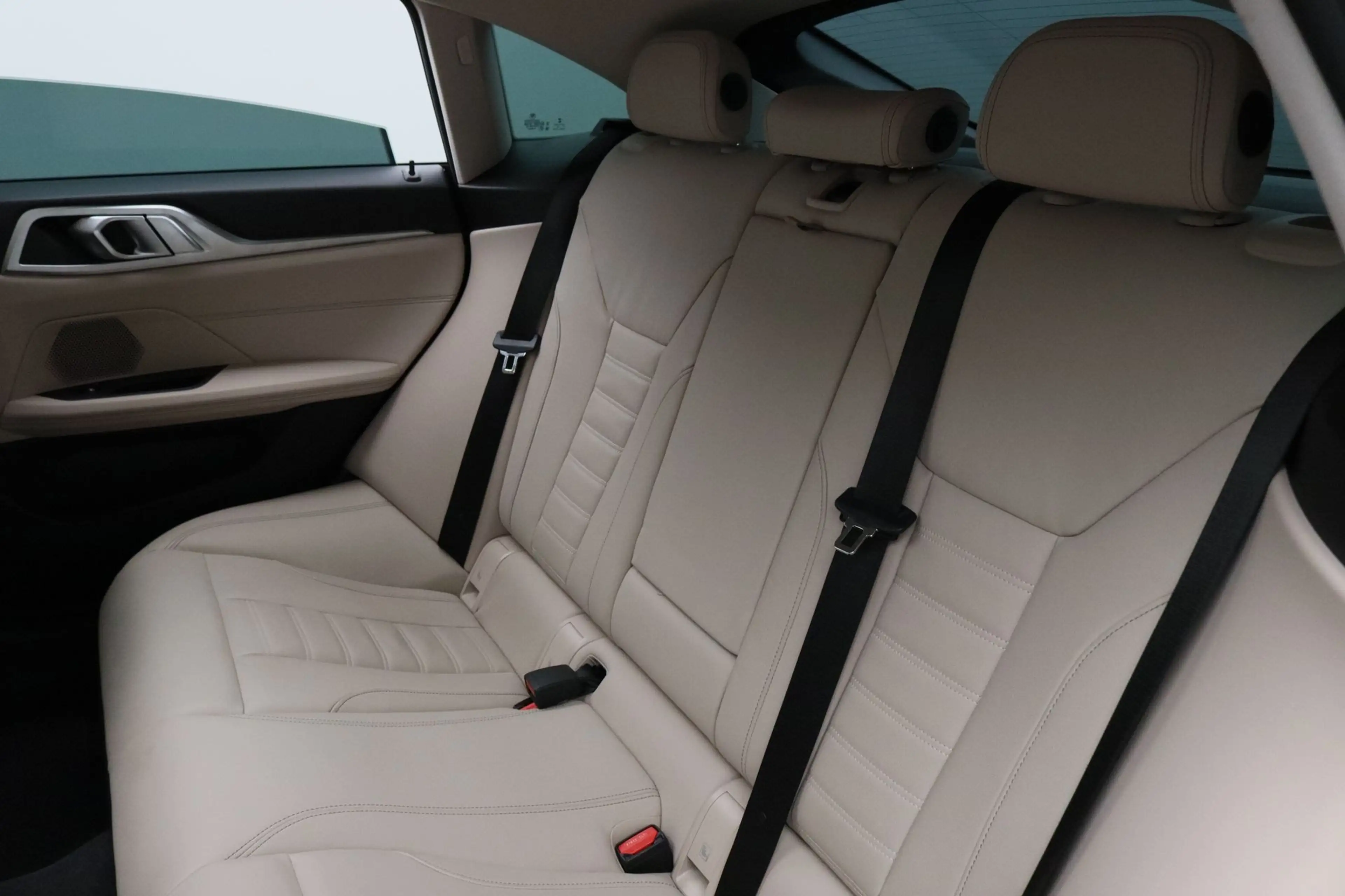 BMW i4 eDrive40 High Executive 84 kWh | Driving Assistant — photo 15