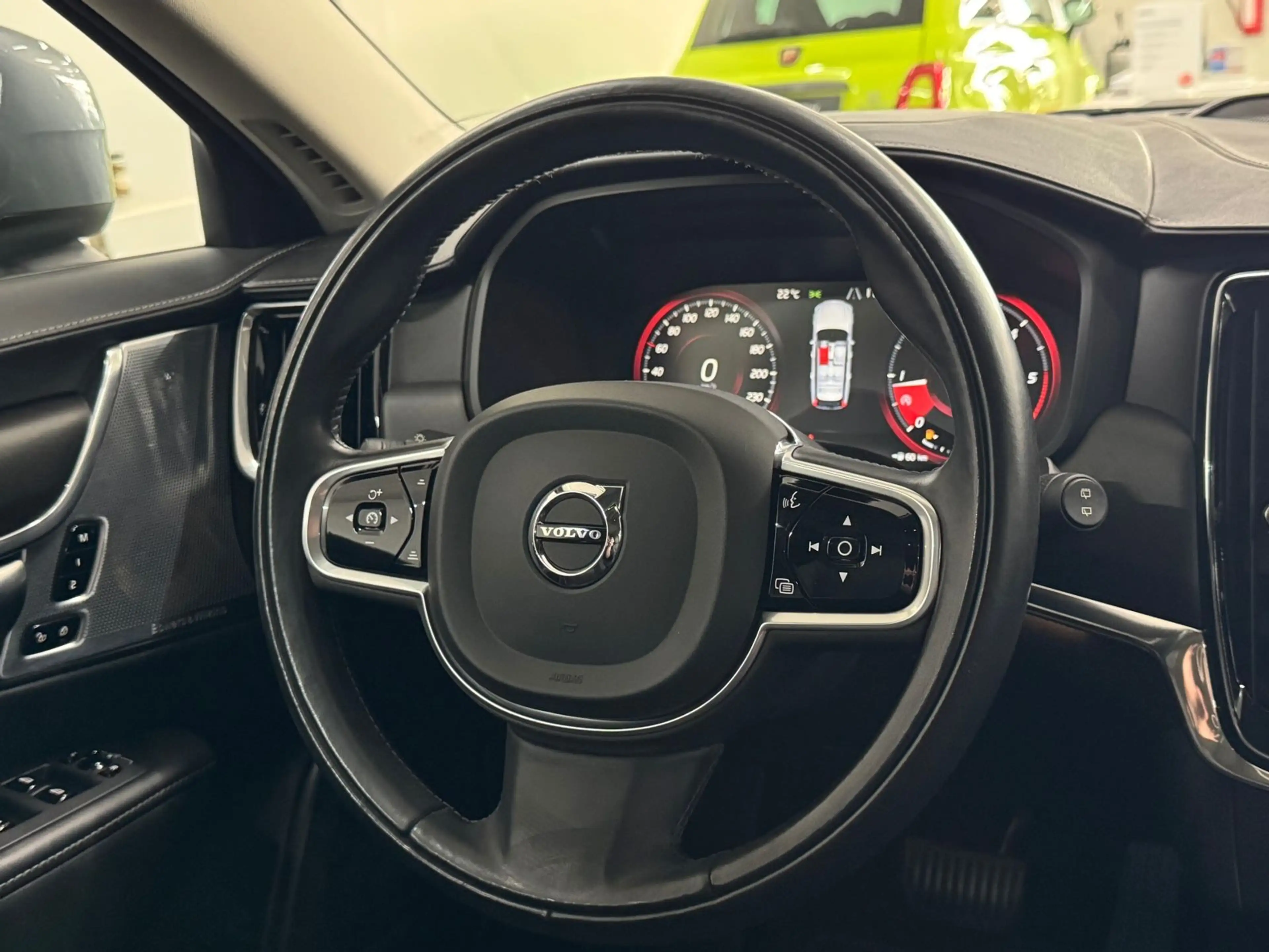 Volvo V90 Cross Country Pro SITZLÜFTUNG/Vmax 230km/h ! — photo 11