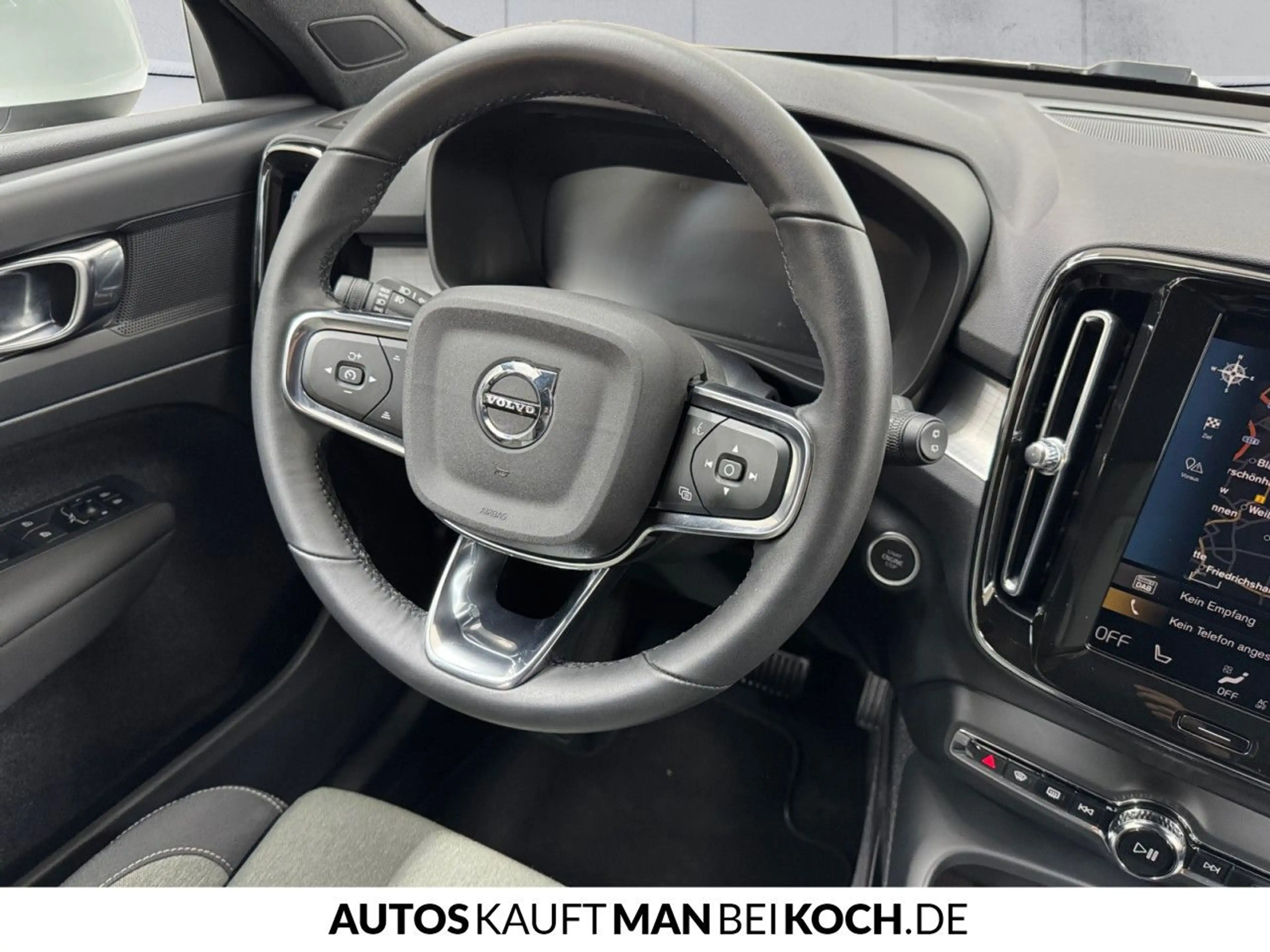 Volvo XC40 T4 Plug-In BLIS ACC Kamera AHK LED uvm. — photo 10