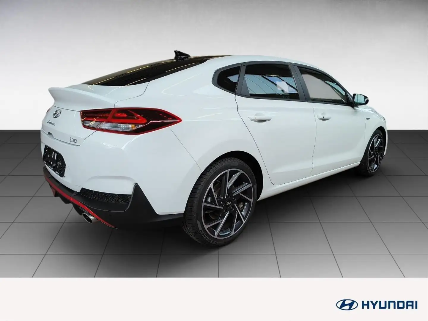 Hyundai i30 Fastback N Line Mild-Hybrid Weiß - 2