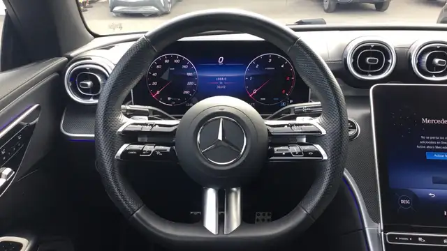Mercedes-Benz 220 view 9