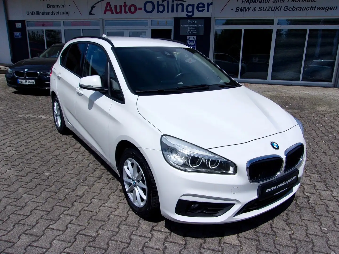BMW 218 Automatic Weiß - 1