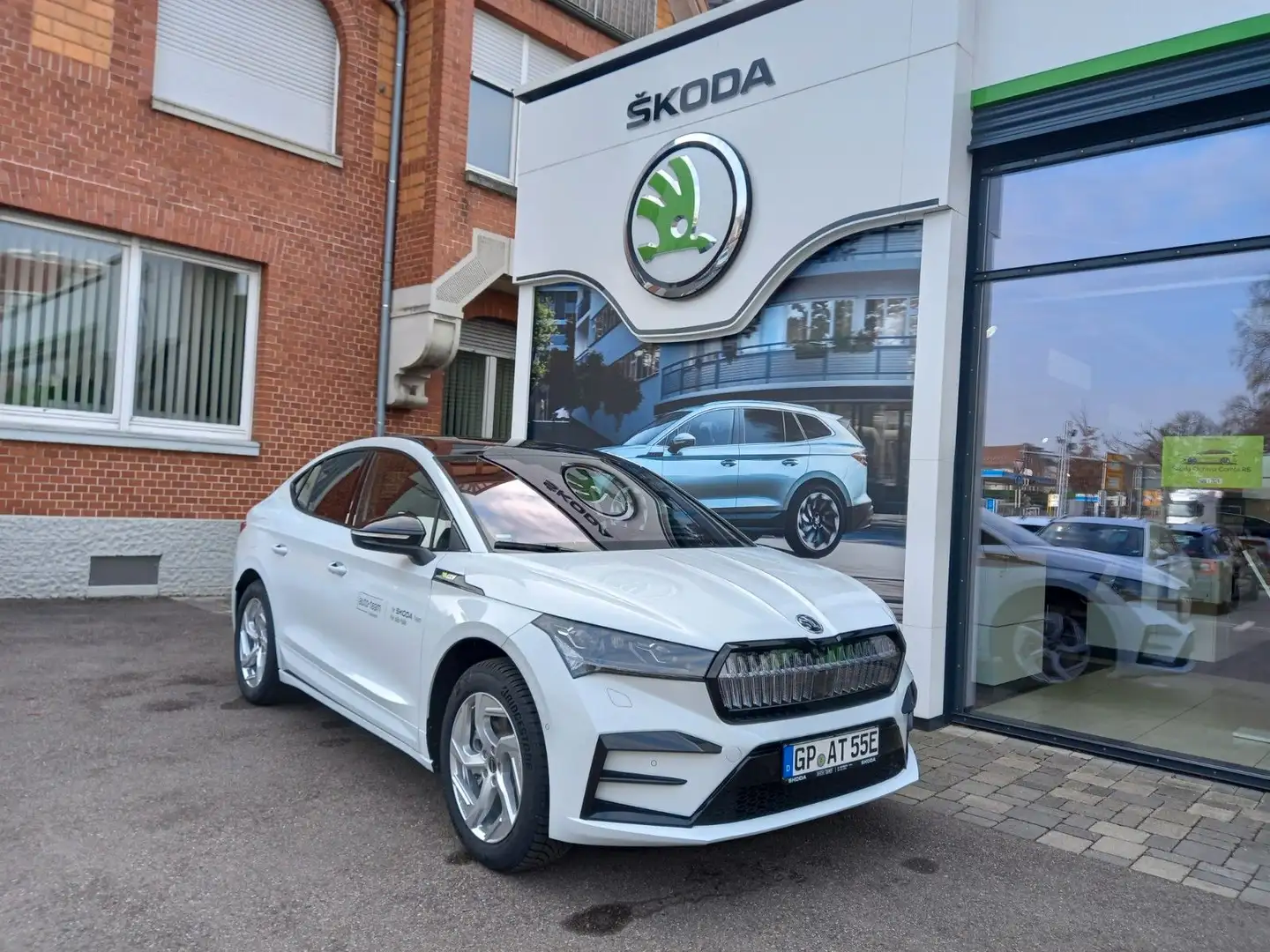 Skoda Enyaq Coupé RS Lounge 82 kWh, MAXX, AHK Blanco - 1