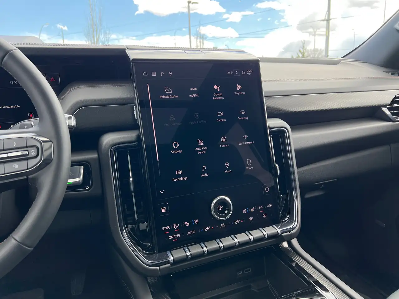 GMC Yukon снимка GMC Yukon