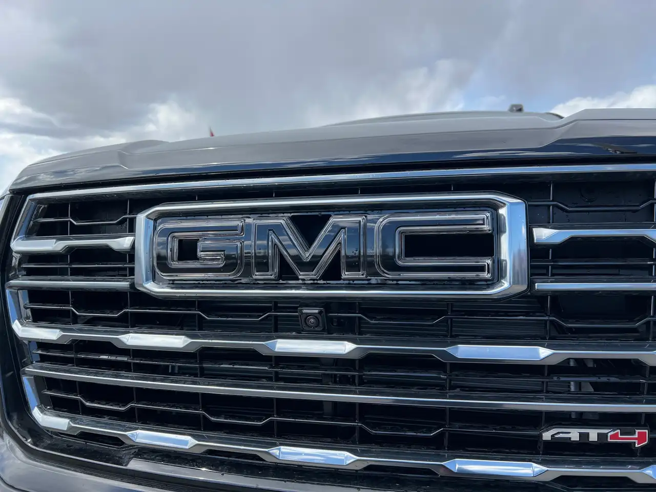 GMC Yukon снимка GMC Yukon