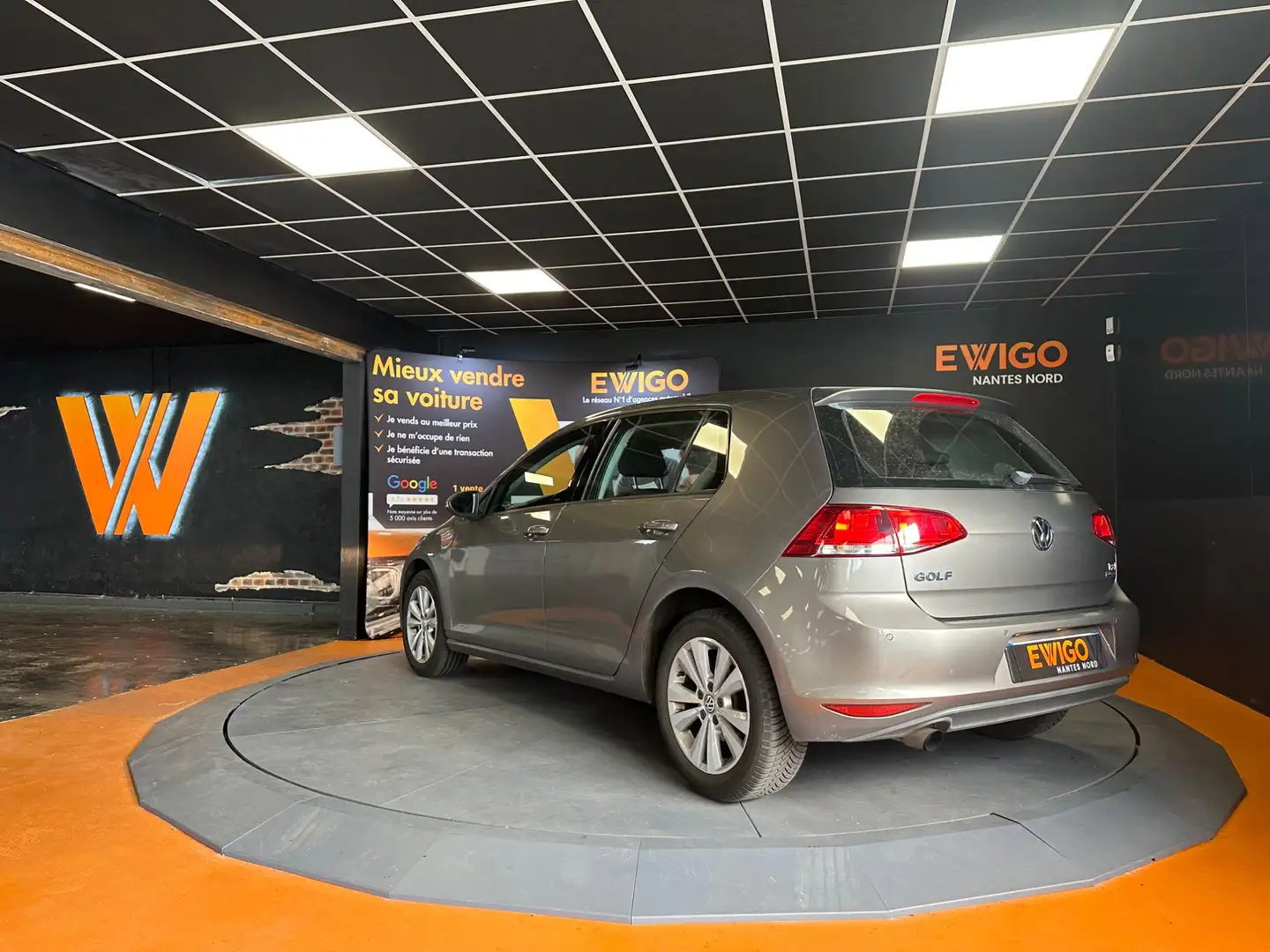 Volkswagen Golf 1.2 TSI 105 BLUEMOTION CONFORT LINE DSG BVA // RAD - 2