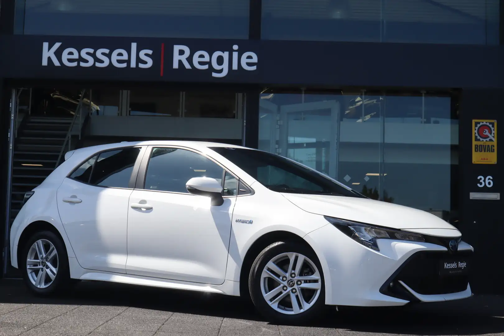 Toyota Corolla 1.8 Hybrid Dynamic Led Navi ACC Wit - 2