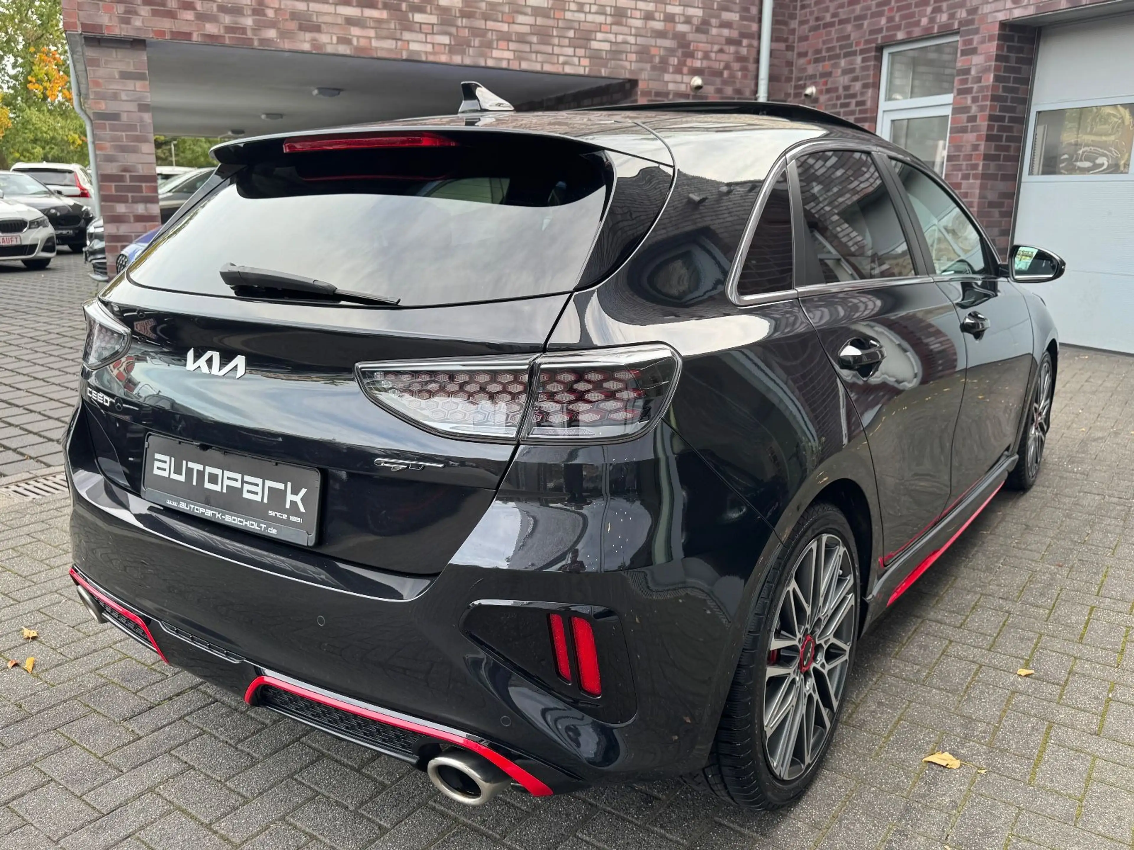 Kia Ceed / cee'd Ceed 1.6 T-GDI DCT7 OPF GT ESSD°ACC°LED°JBL°18 — photo 7