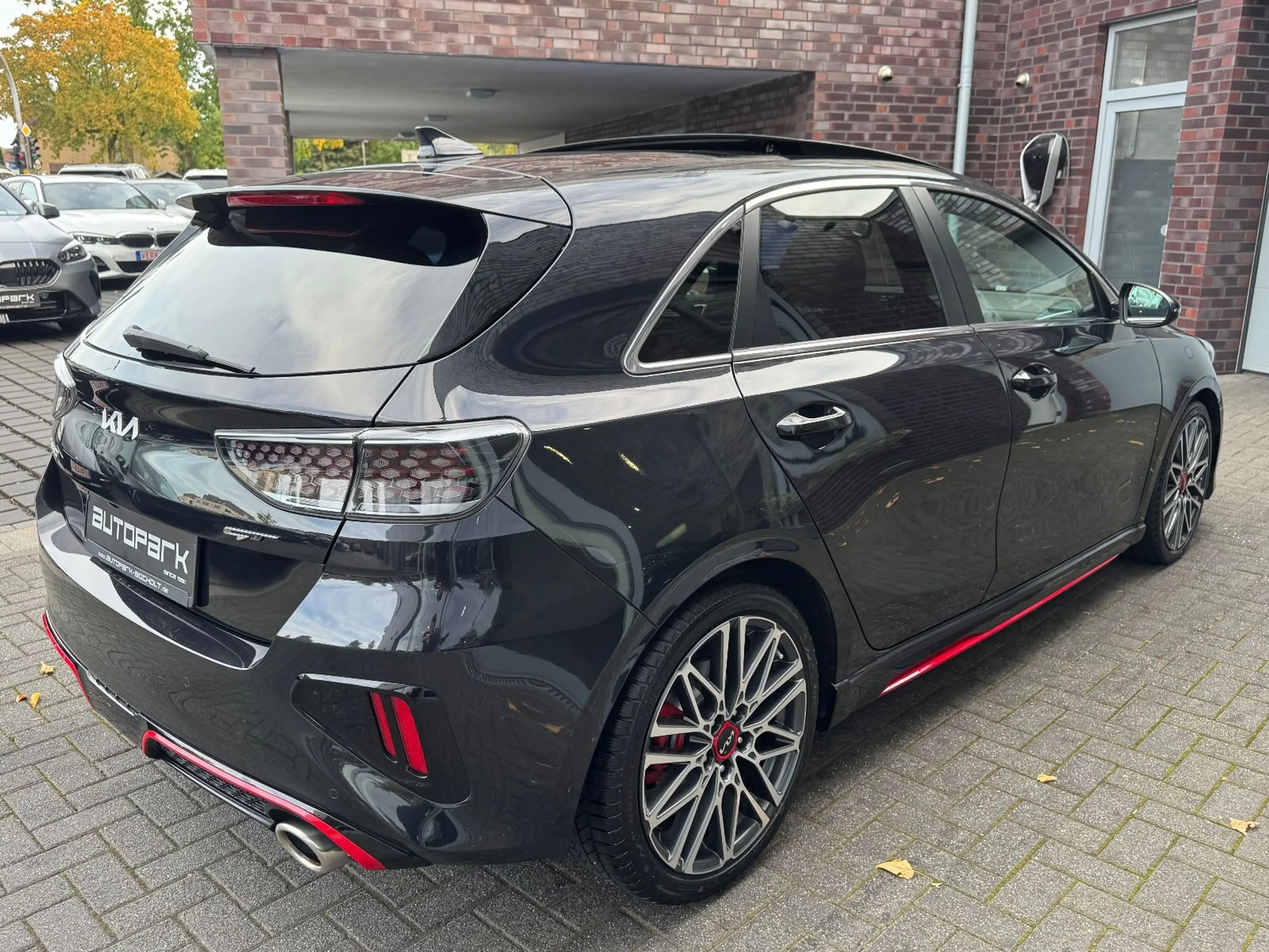 Kia Ceed / cee'd Ceed 1.6 T-GDI DCT7 OPF GT ESSD°ACC°LED°JBL°18 — photo 6