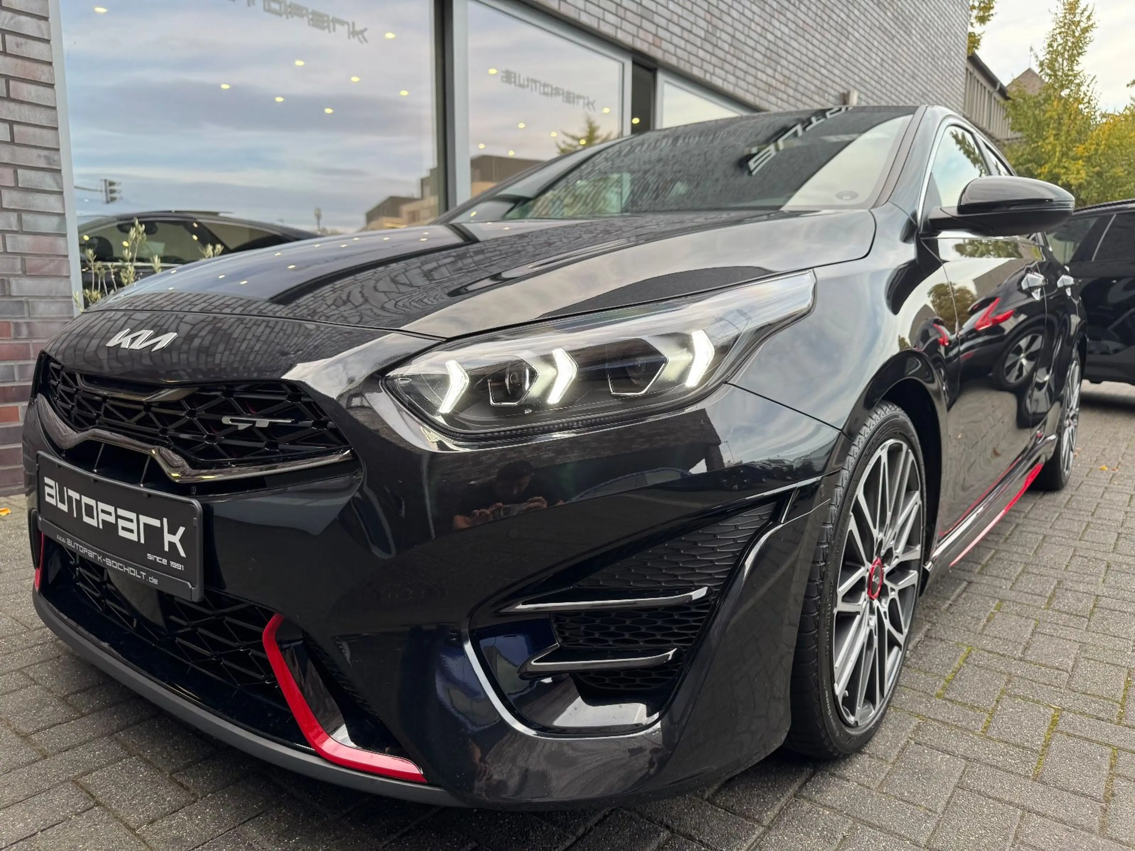 Kia Ceed / cee'd Ceed 1.6 T-GDI DCT7 OPF GT ESSD°ACC°LED°JBL°18 — photo 15