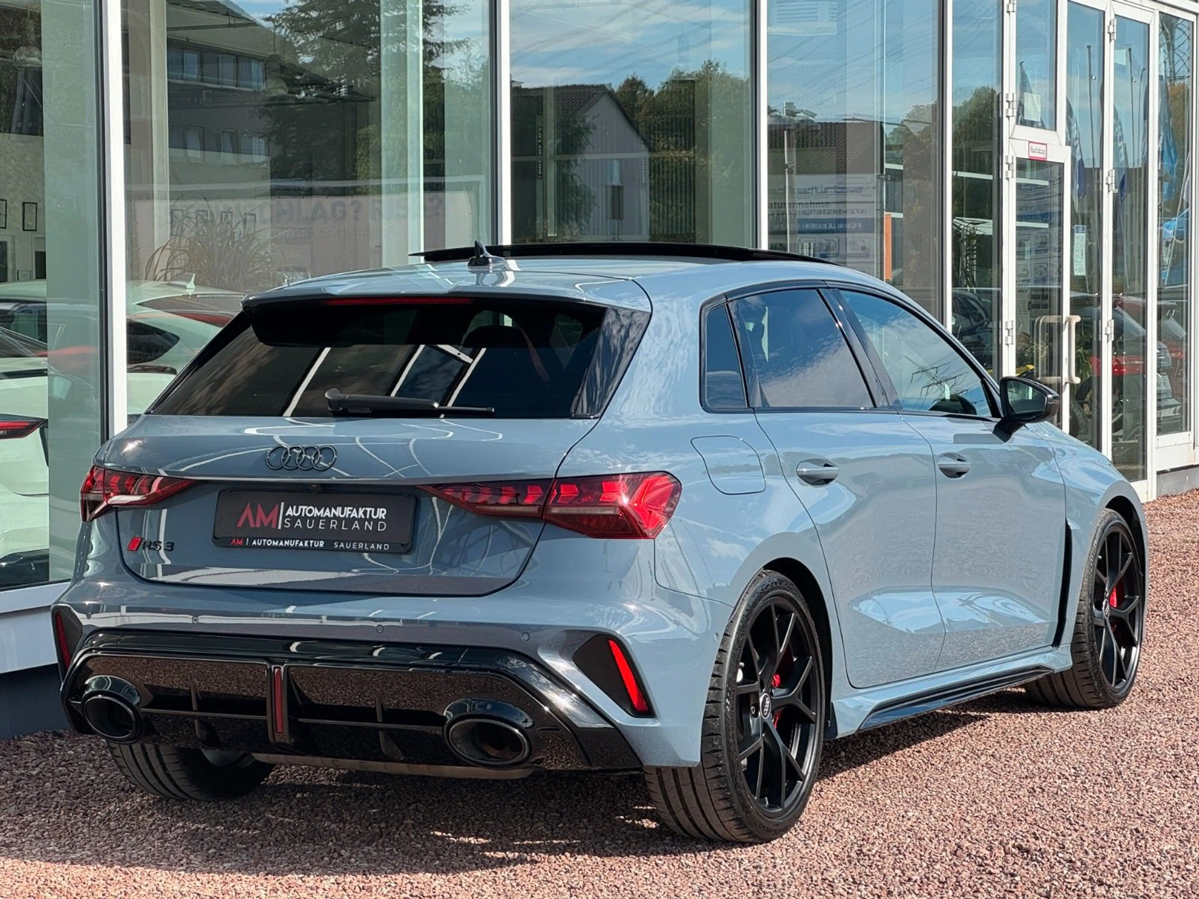 Audi RS3 2.5 quattro*Pano*Schalensitze*Sonos*HUD* — photo 12
