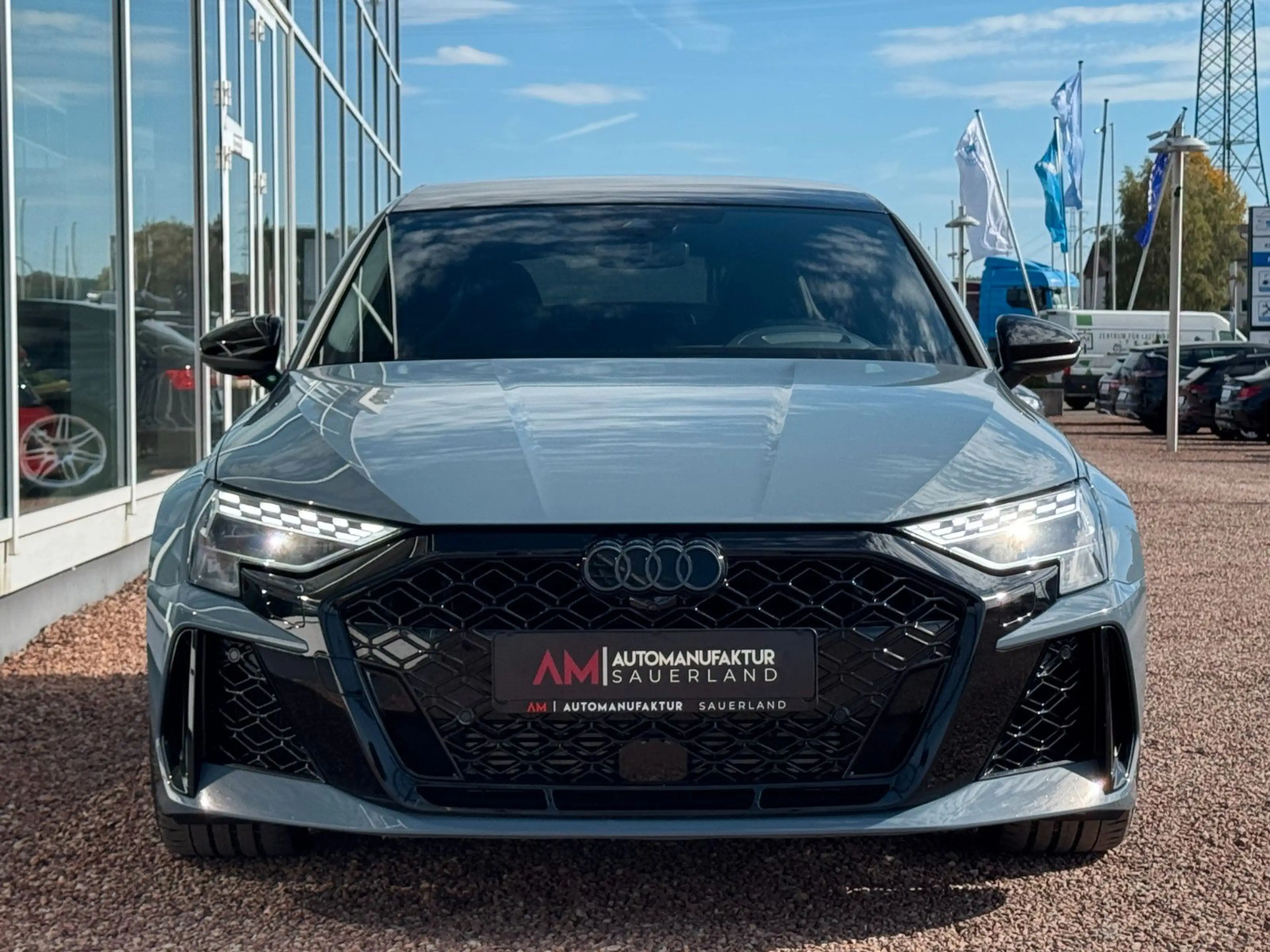 Audi RS3 2.5 quattro*Pano*Schalensitze*Sonos*HUD* — photo 2