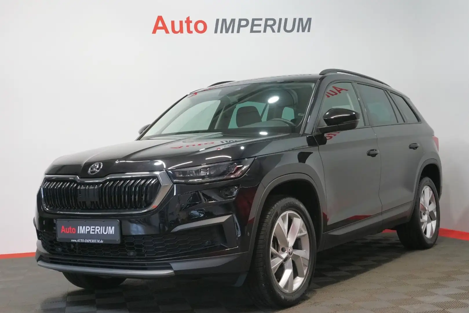 Skoda Kodiaq Tour 4x4 2.0 TDI*ACC*AHK*LED*RfK Noir - 1