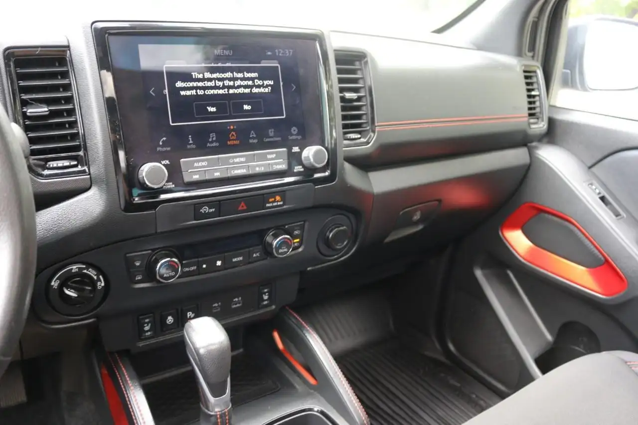 Nissan Frontier снимка Nissan Frontier