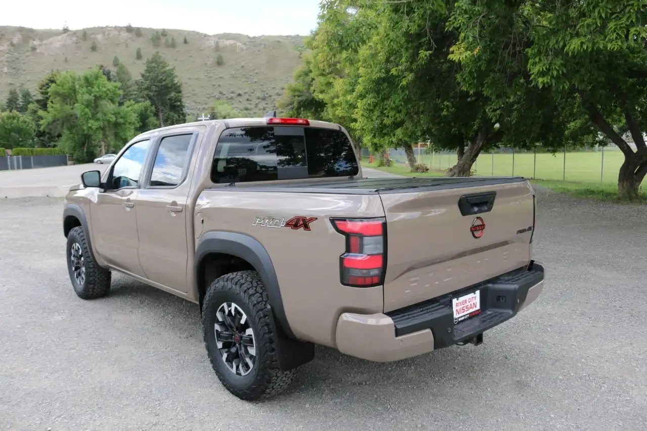 Nissan Frontier снимка Nissan Frontier