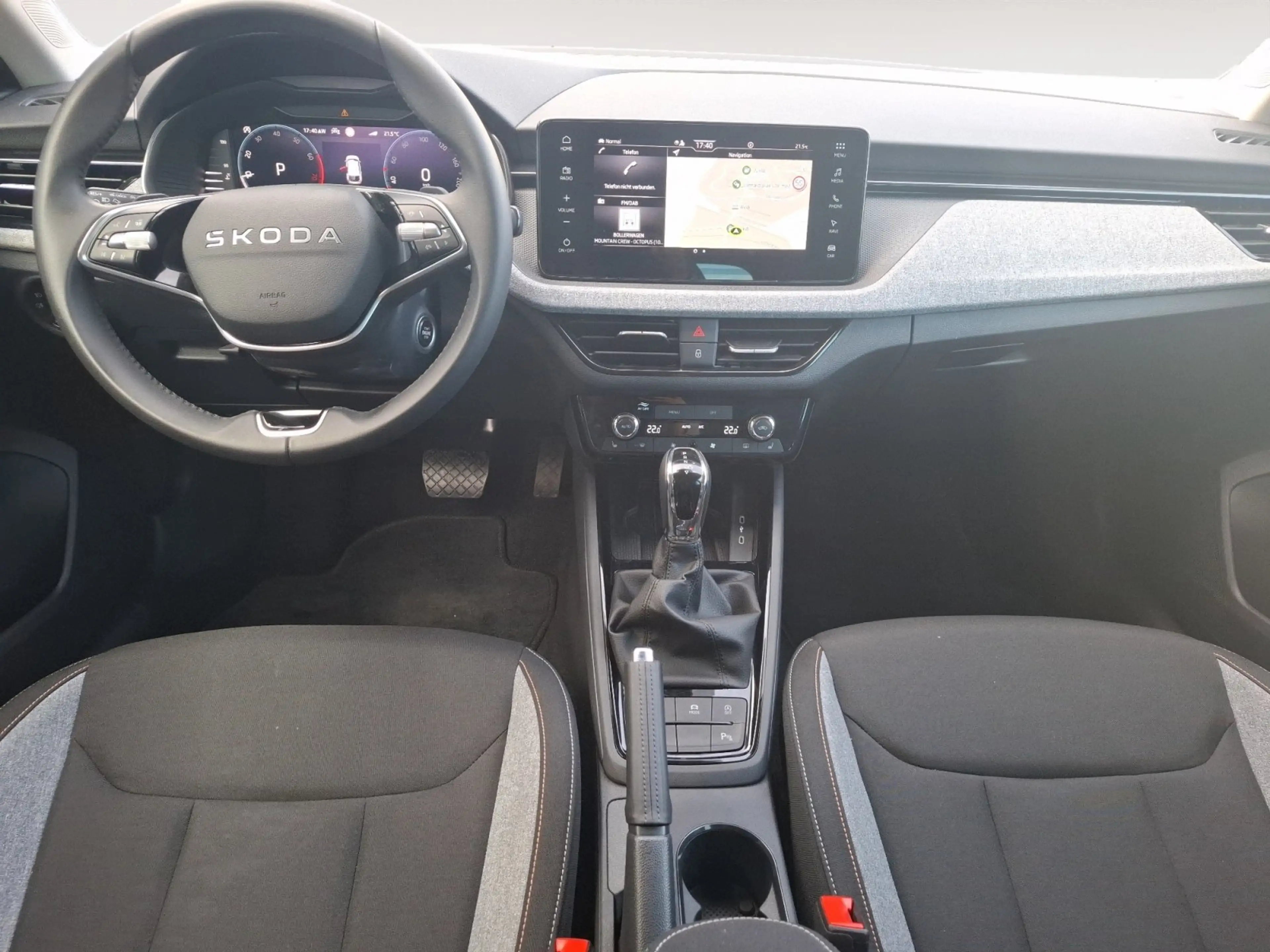 Skoda Scala Selection RFK CarPlay Navi PDC LED — photo 9