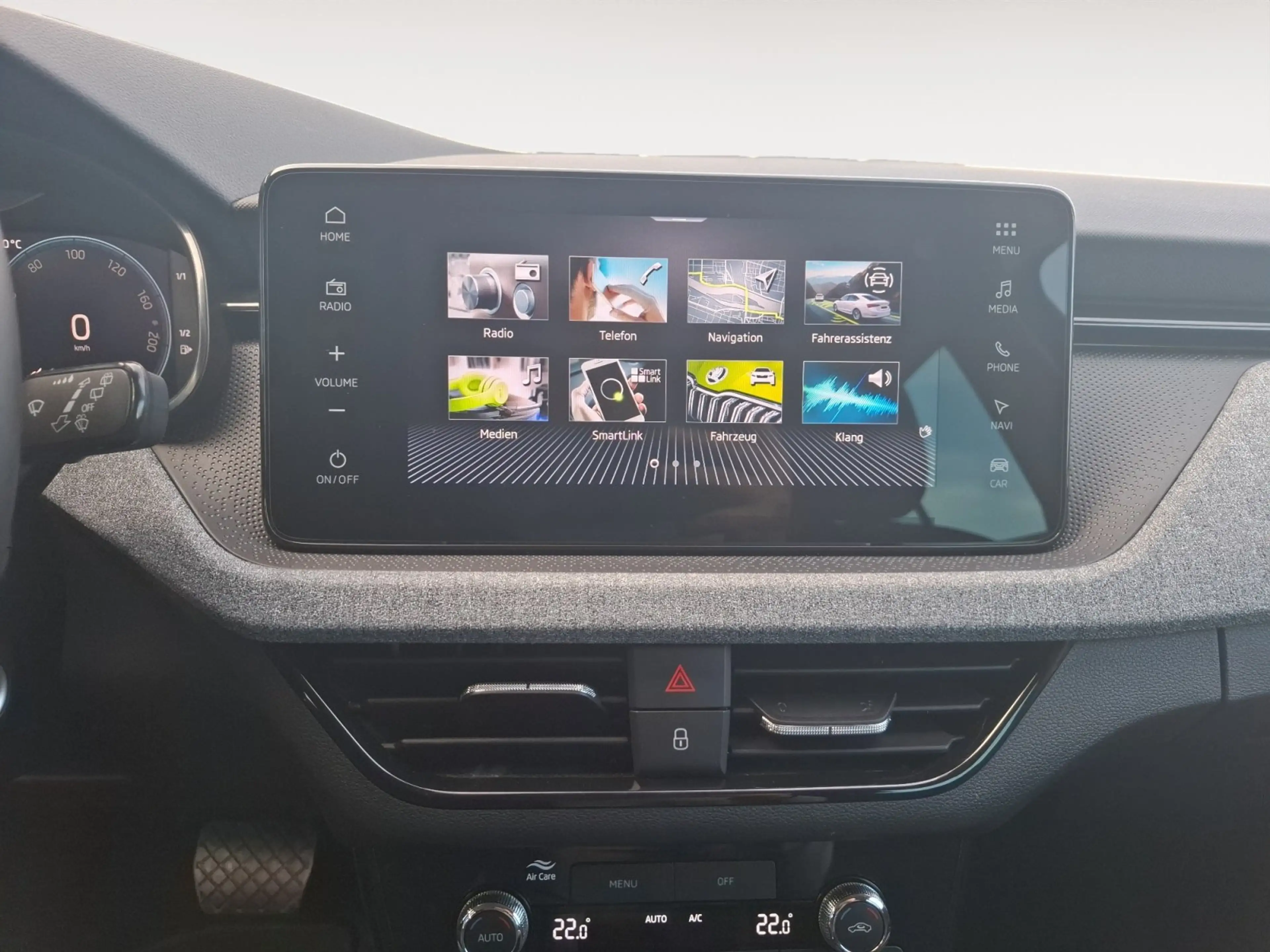 Skoda Scala Selection RFK CarPlay Navi PDC LED — photo 13