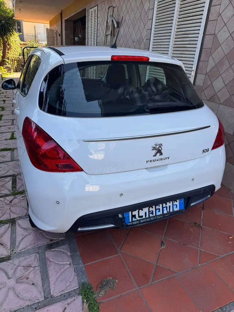Peugeot 308 308 5p 1.6 hdi 8v Sportium 112cv Bianco - 2