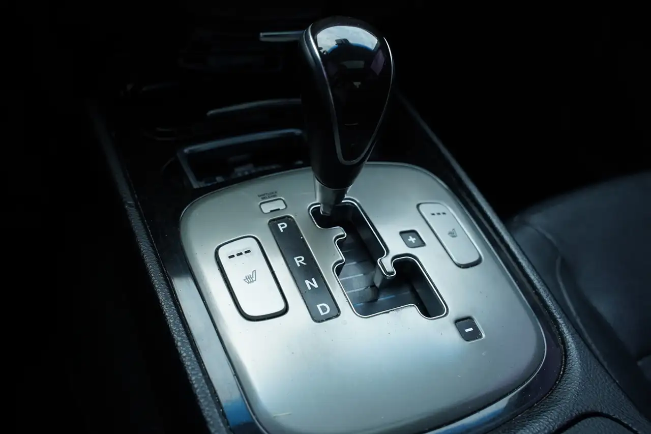 Hyundai Genesis photo Hyundai Genesis