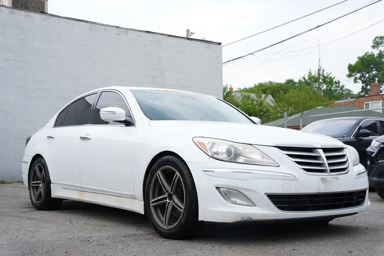 Hyundai Genesis photo Hyundai Genesis