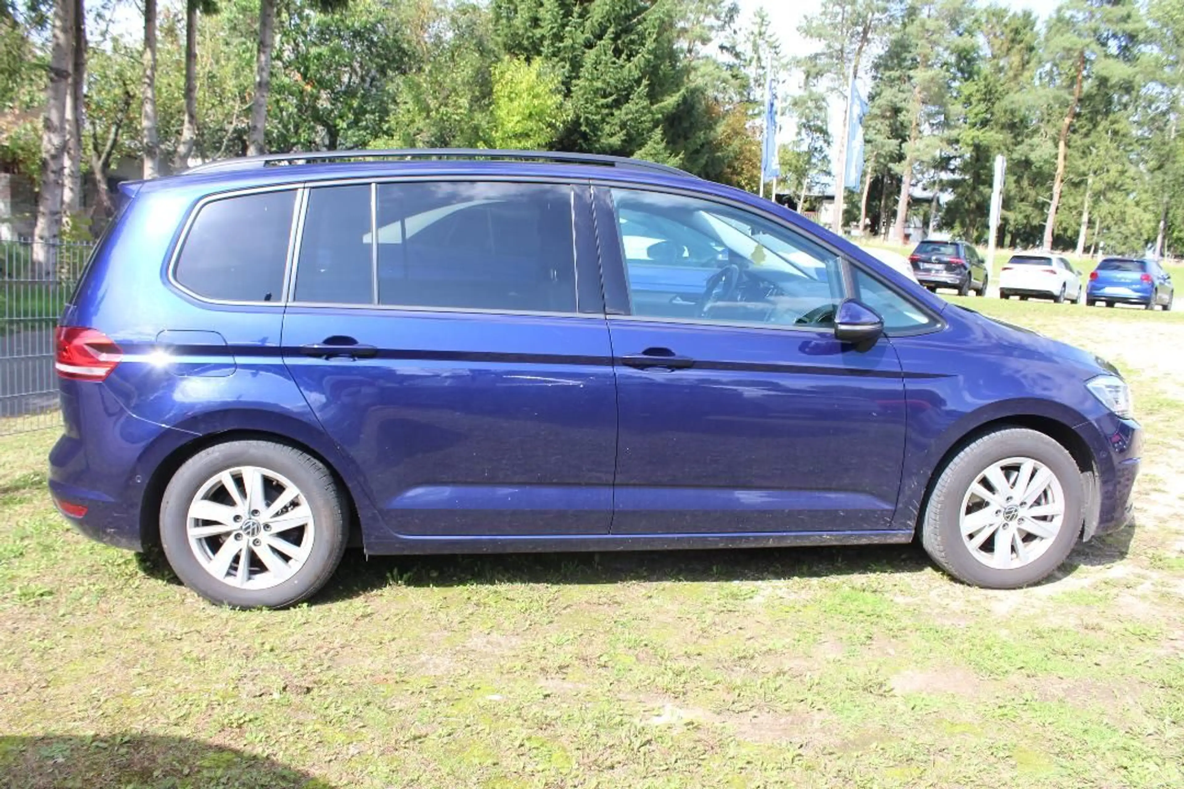 Volkswagen Touran Comfortline TDI LED ACC Rfk 4x SHZ WiRä — photo 2