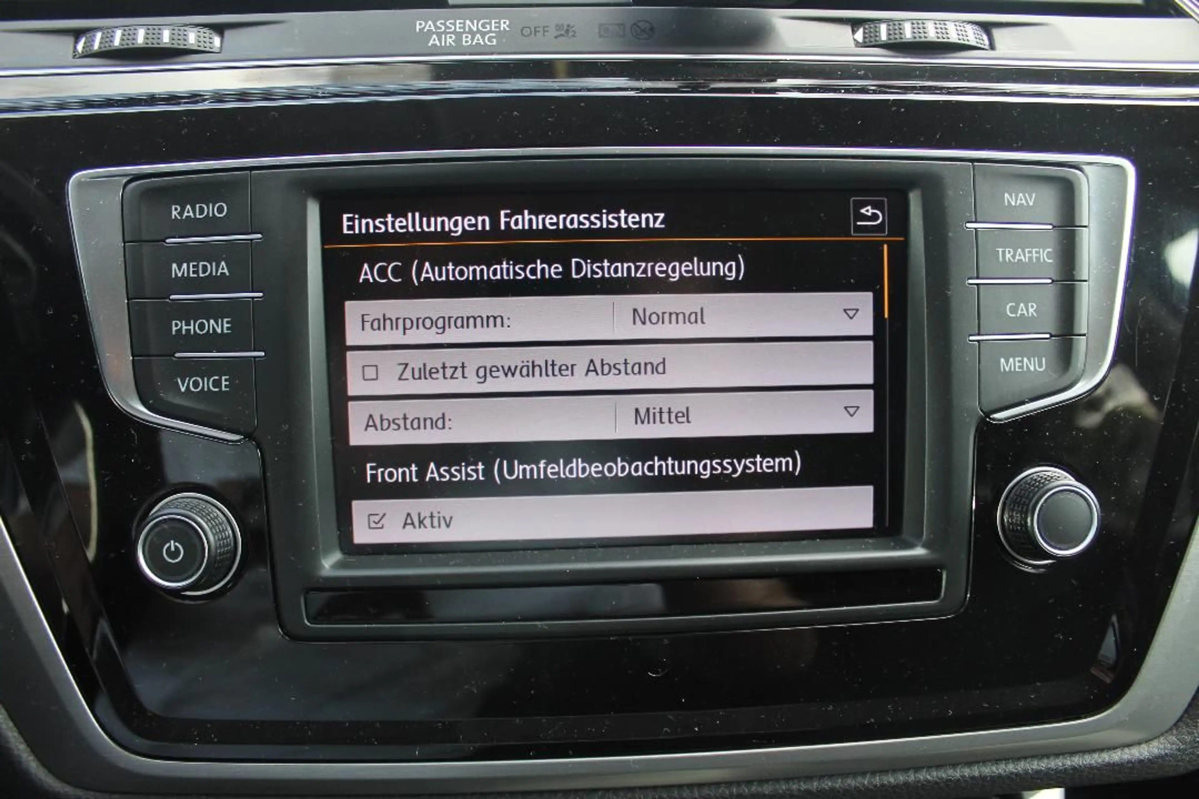 Volkswagen Touran Comfortline TDI LED ACC Rfk 4x SHZ WiRä — photo 10