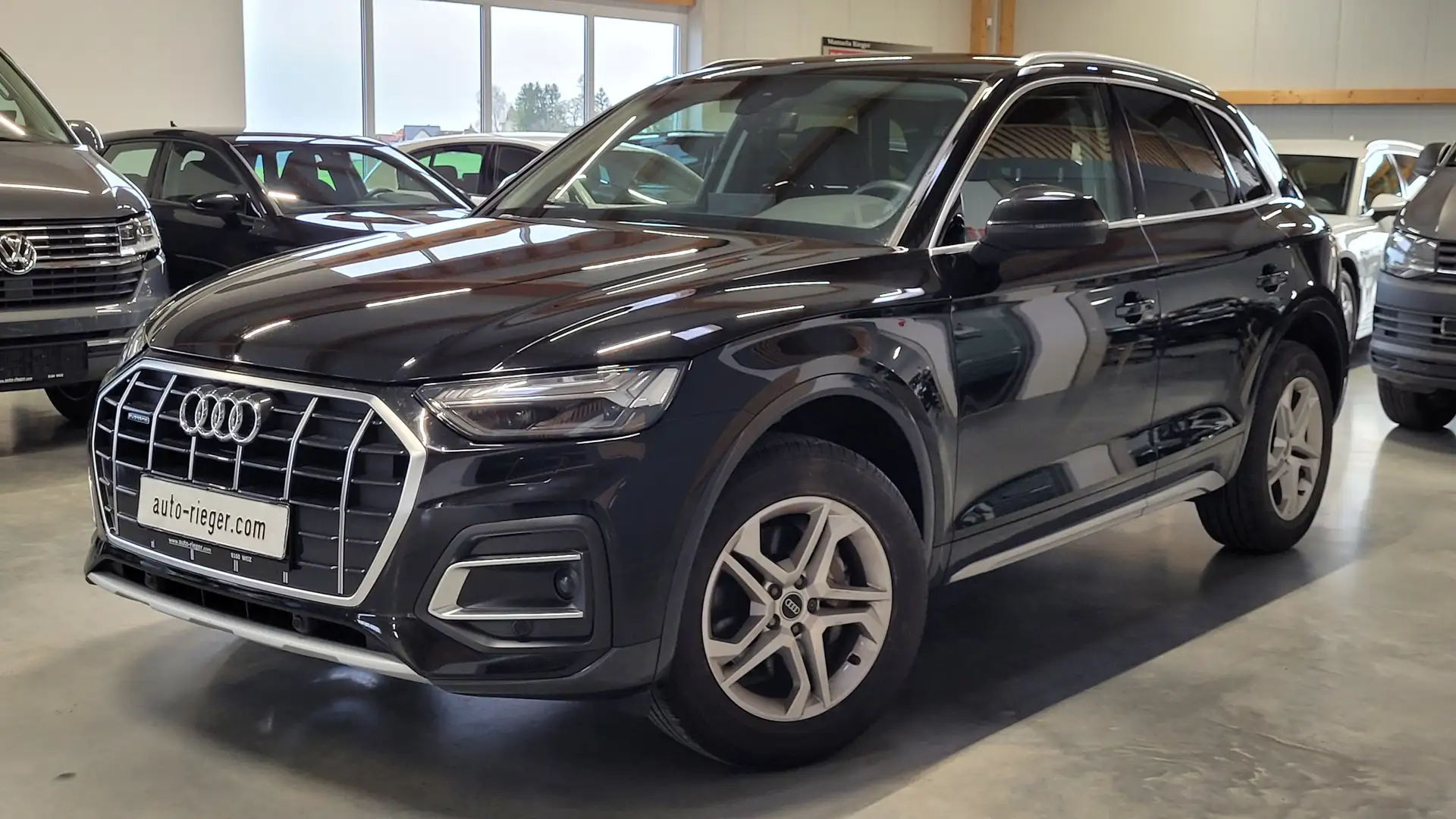 Audi Q5 40 TDI quattro advanced Matrix-LED, AHK, ACC Schwarz - 2