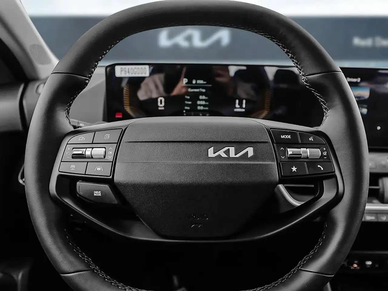 Kia K4 снимка Kia K4